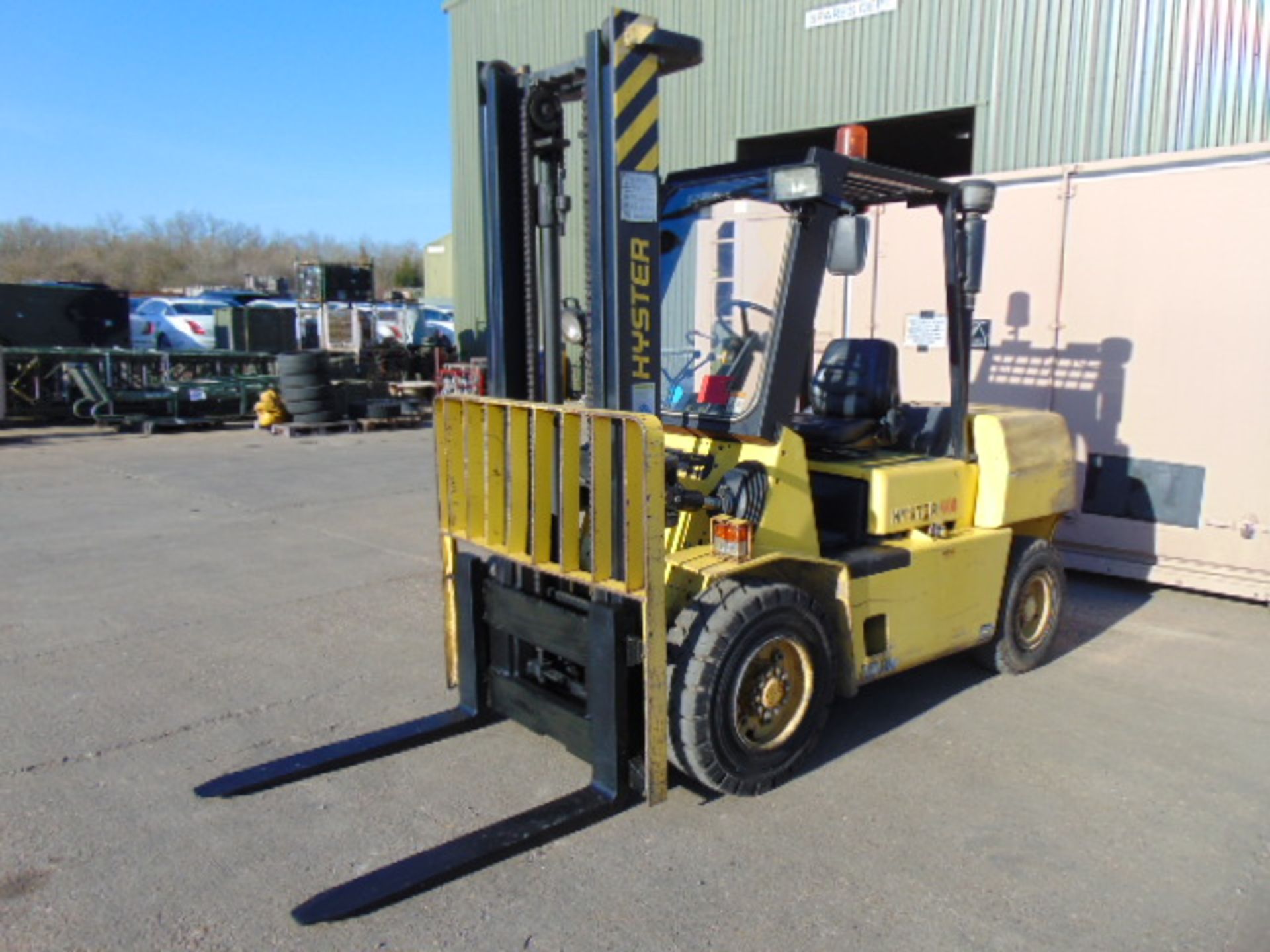 Hyster H4.00 XLS Counter Balance Diesel Forklift - Image 5 of 21