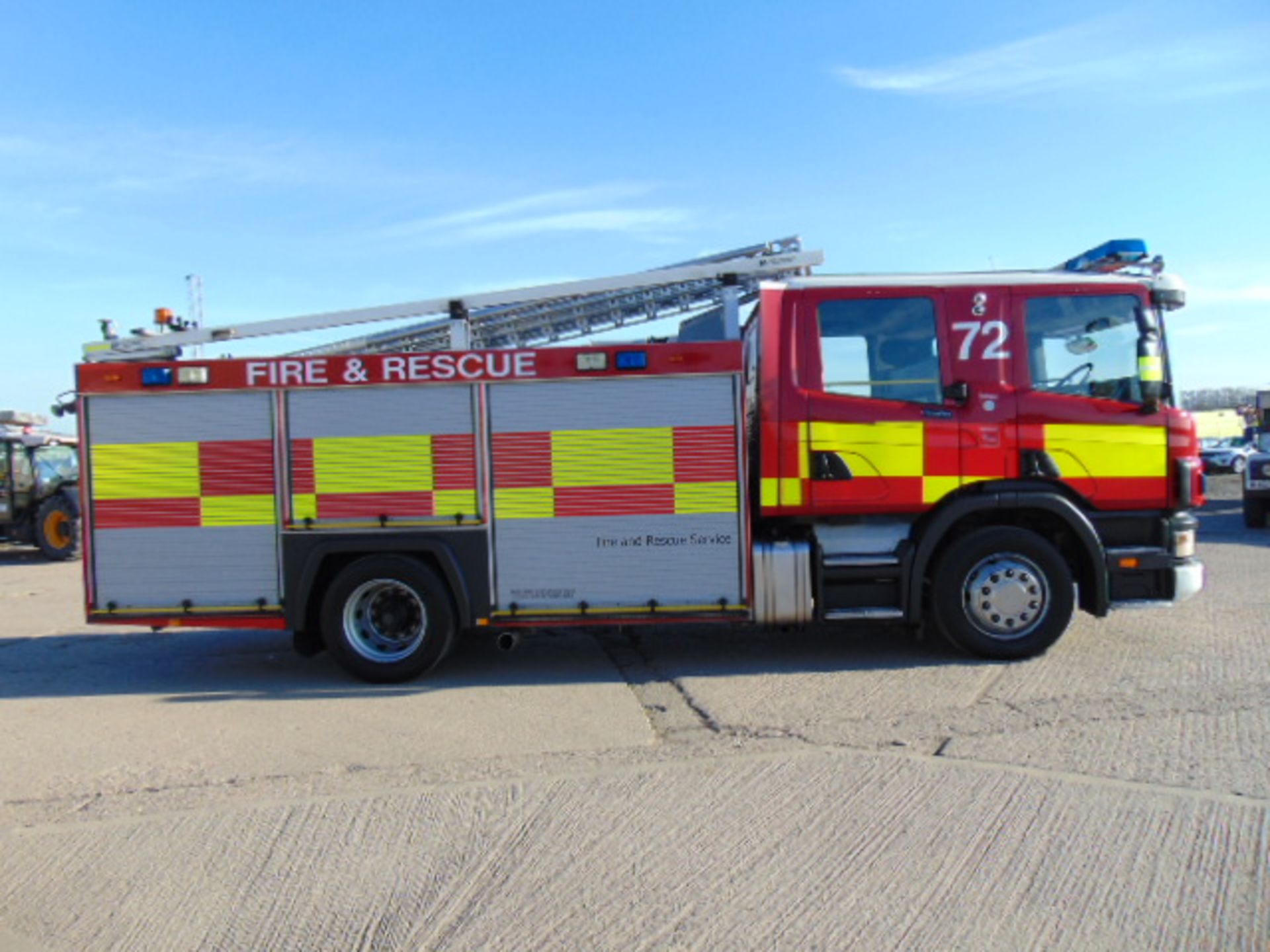 Scania 94D 260 / Emergency One Fire Engine - Image 9 of 40