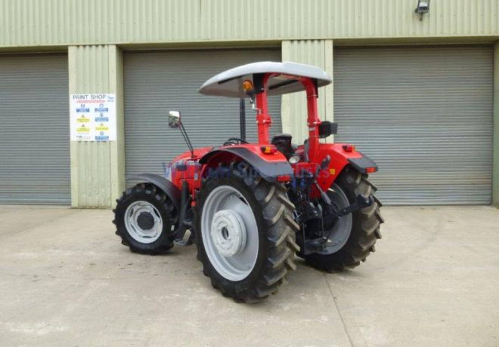 NEW UNUSED McCormick C100 Max T3 Tractor - Bild 8 aus 18