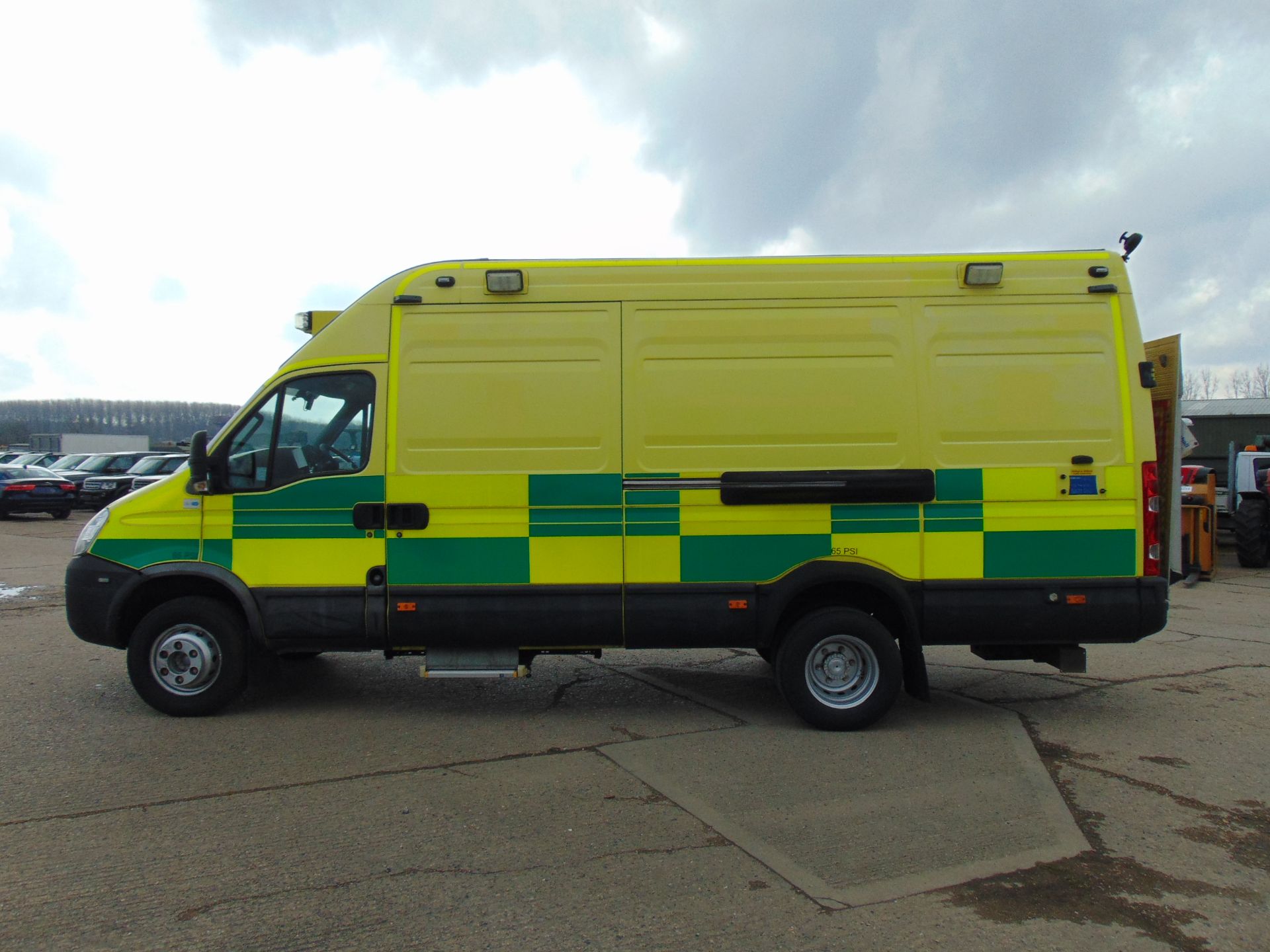 2010 Iveco Daily 65C18 3.0 HPT Long Wheel Base High roof panel van ONLY 8,667 miles! - Bild 4 aus 28