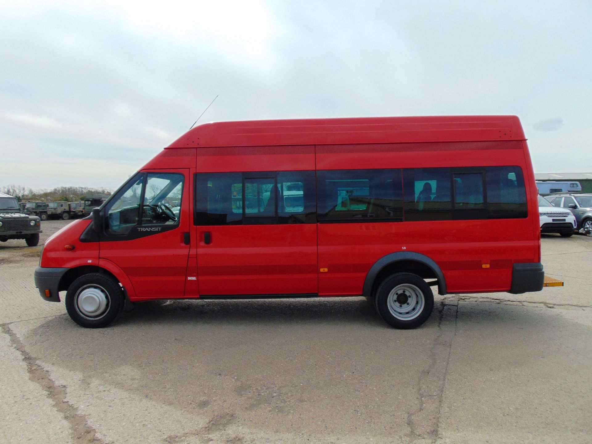 Ford Transit RWD 16 Seat Minibus - Bild 4 aus 27