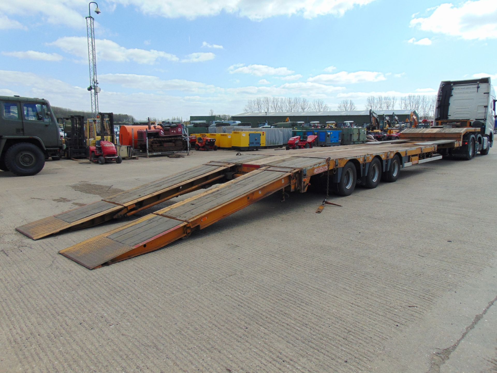2007 Nooteboom OSDS 48-03V Extendable Tri Axle Low Loader Trailer