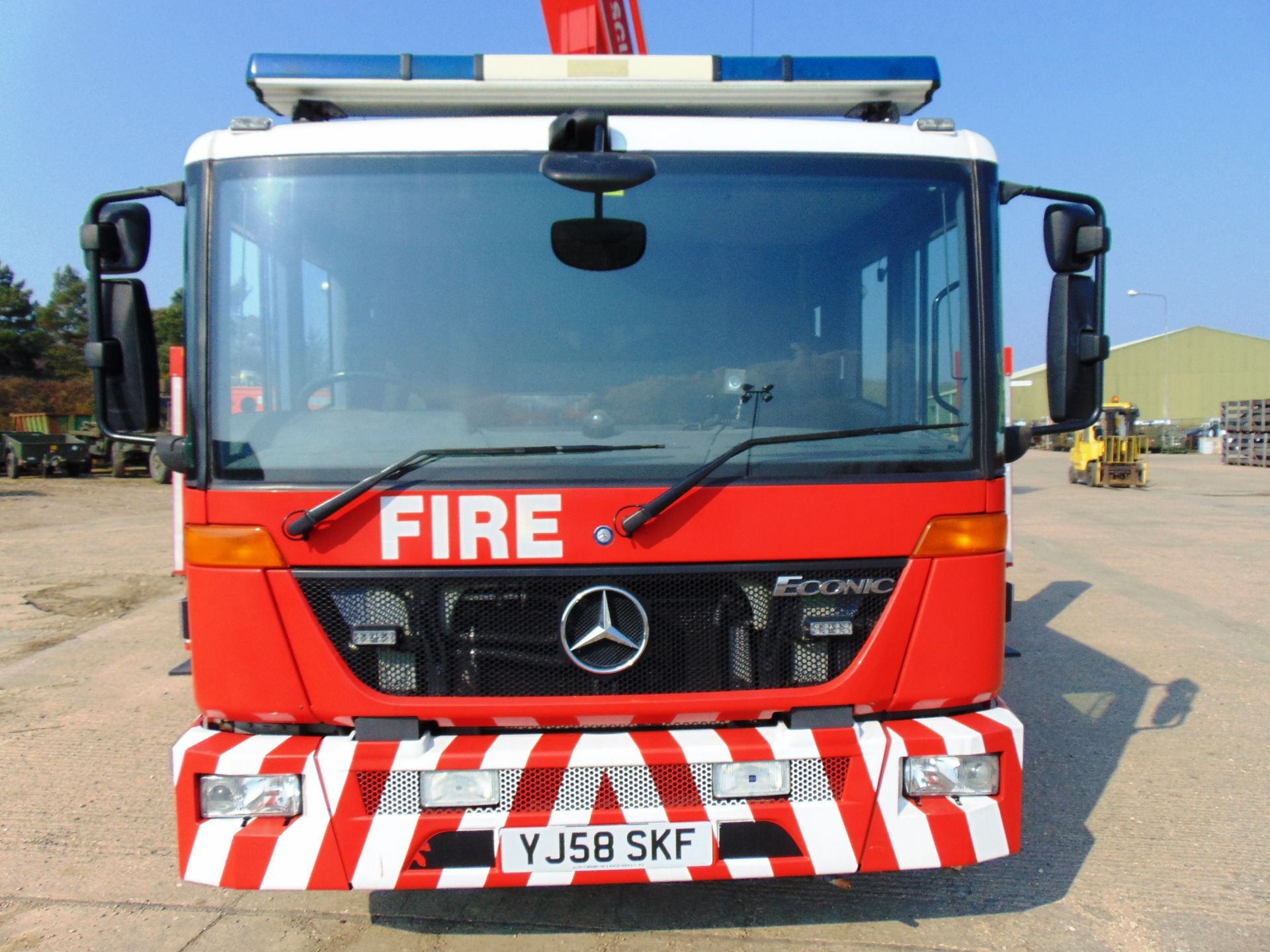 2008 Mercedes Econic CARP (Combined Aerial Rescue Pump) 6x2 Aerial Work Platform / Fire Appliance - Bild 22 aus 49