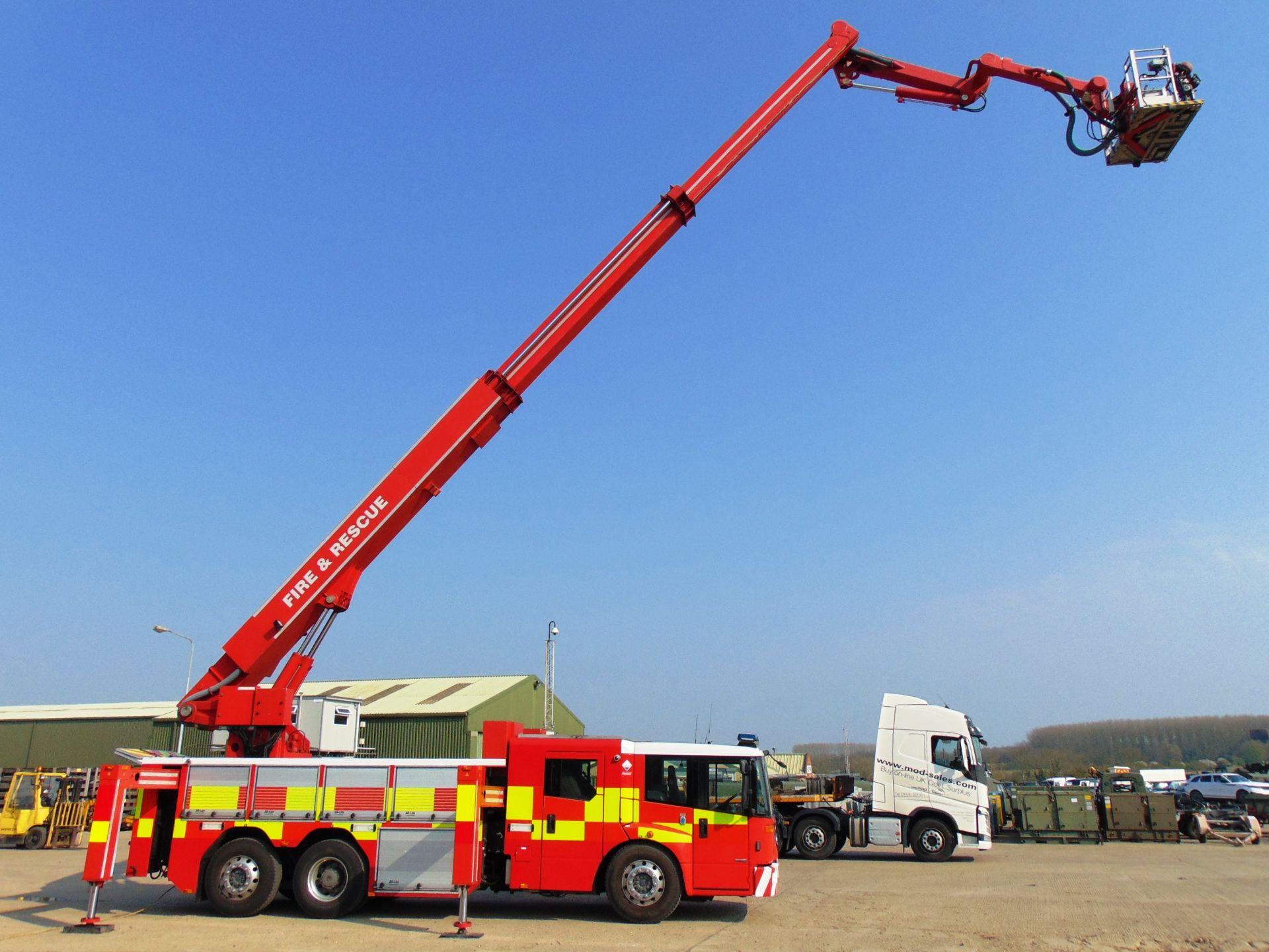 2008 Mercedes Econic CARP (Combined Aerial Rescue Pump) 6x2 Aerial Work Platform / Fire Appliance - Bild 4 aus 49