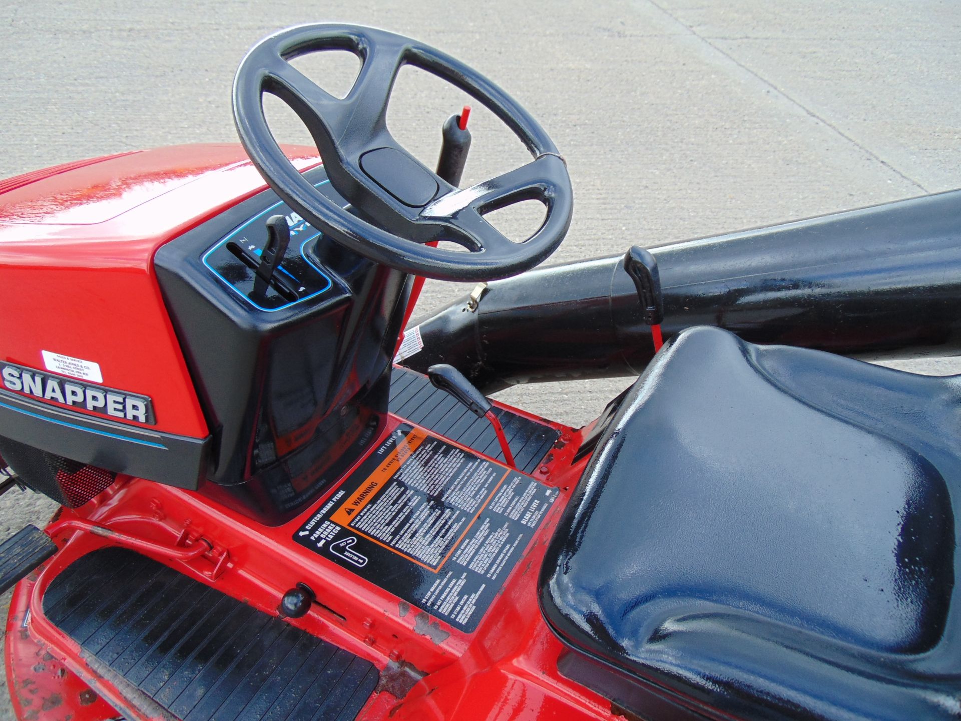 Snapper LE1433H Ride On Mower - Bild 9 aus 14