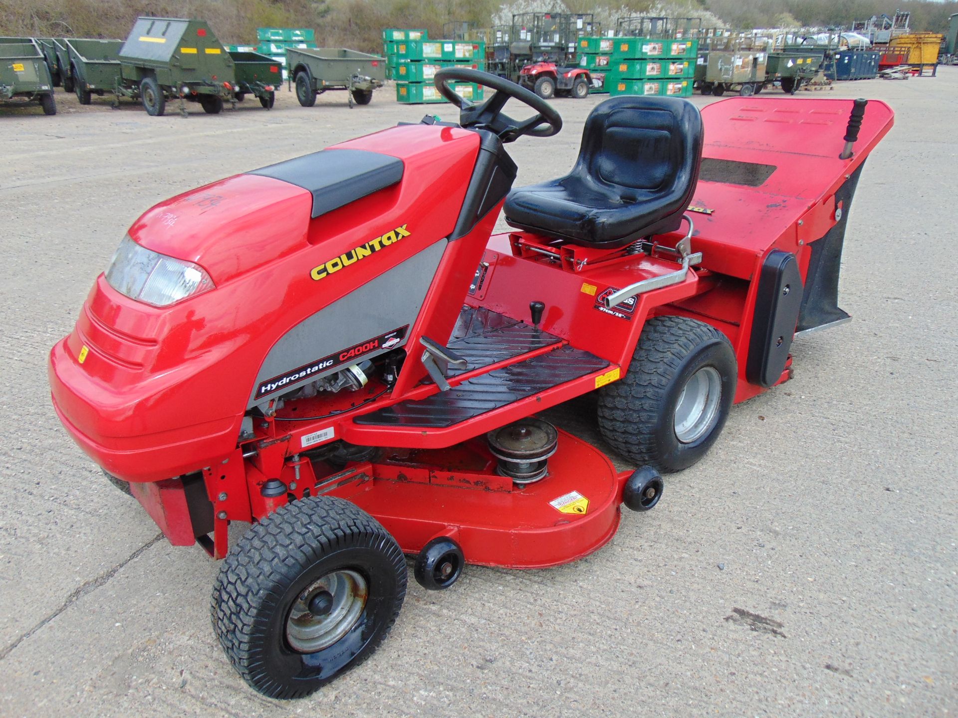 Countax C400H Ride On Mower / Lawn Tractor - Image 3 of 13