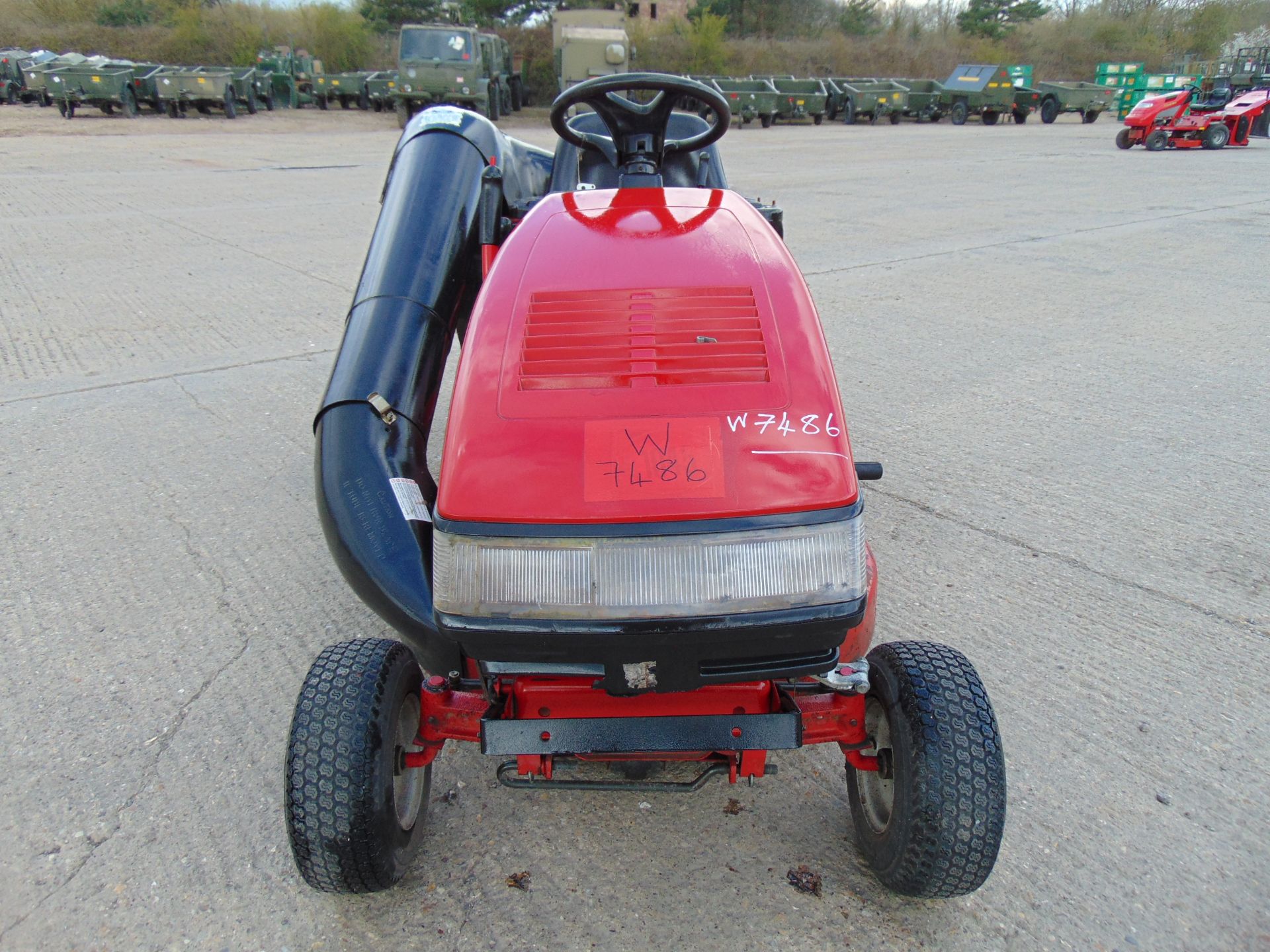 Snapper LE1433H Ride On Mower - Bild 2 aus 14