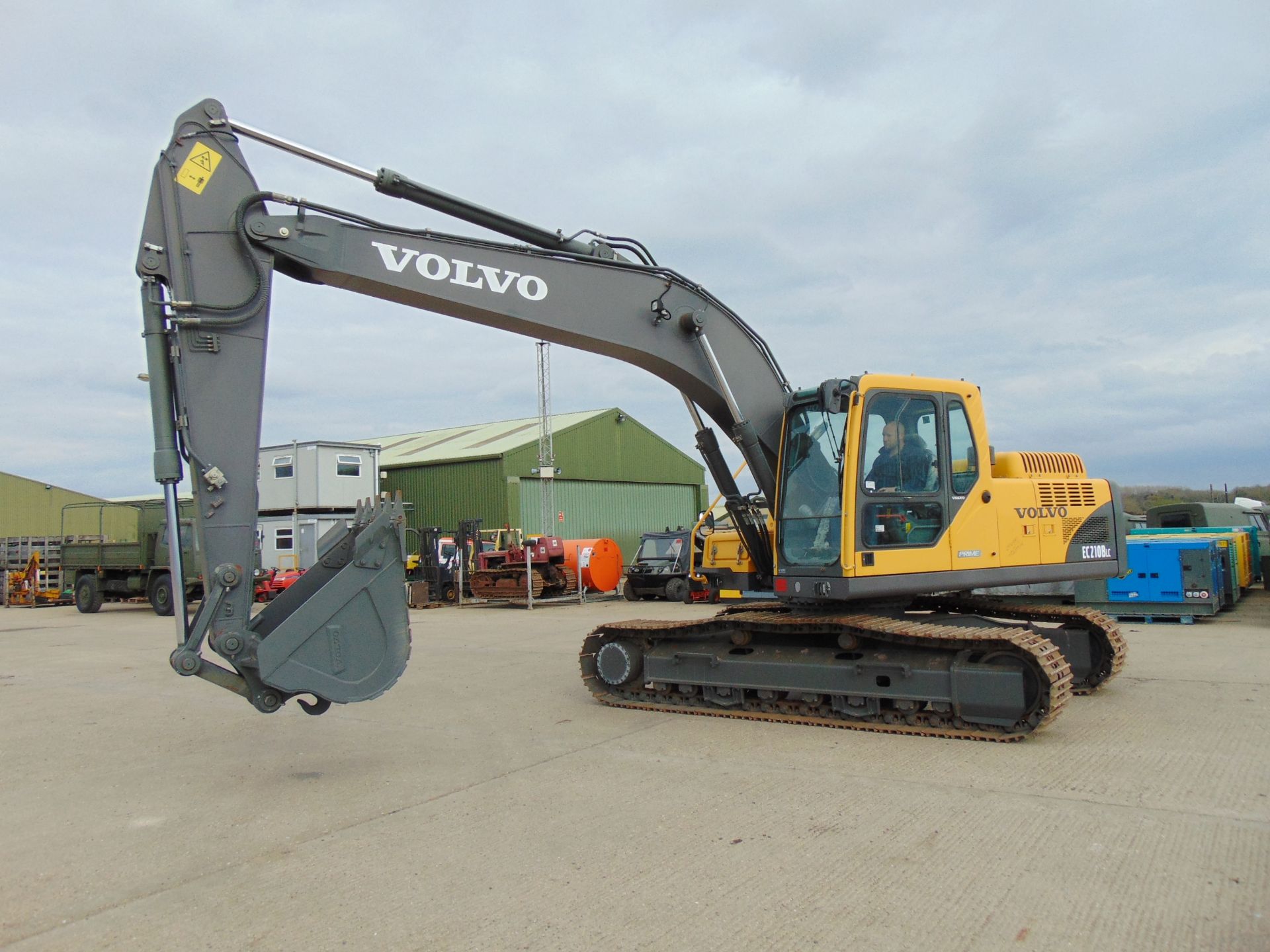 Volvo EC210B LC Prime 22t Excavator