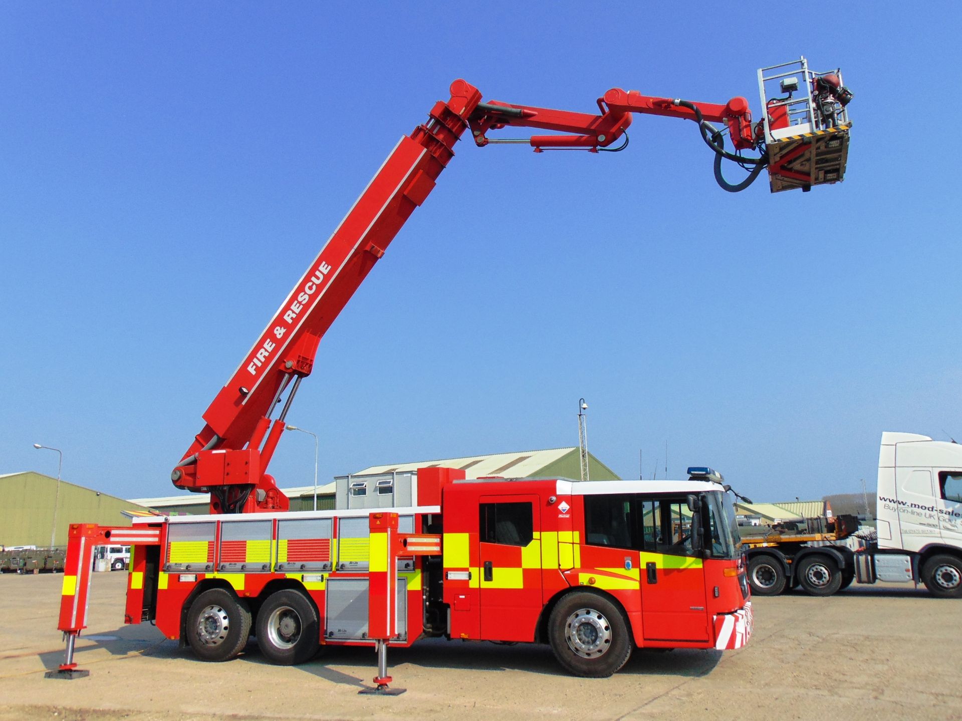2008 Mercedes Econic CARP (Combined Aerial Rescue Pump) 6x2 Aerial Work Platform / Fire Appliance - Image 3 of 49