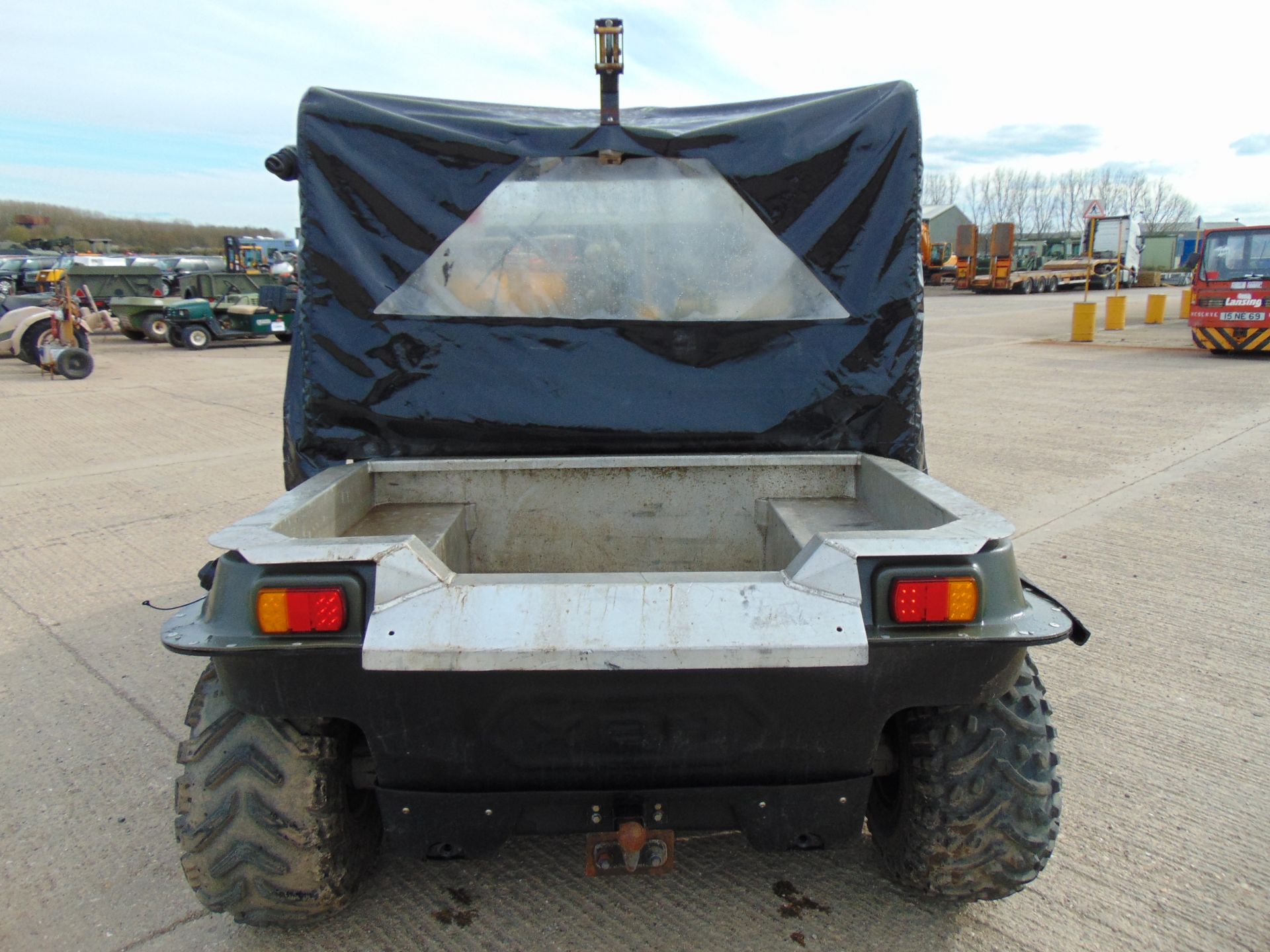 2013 Hunter 8x8 Amphibious Special Utility Vehicle - Bild 6 aus 23