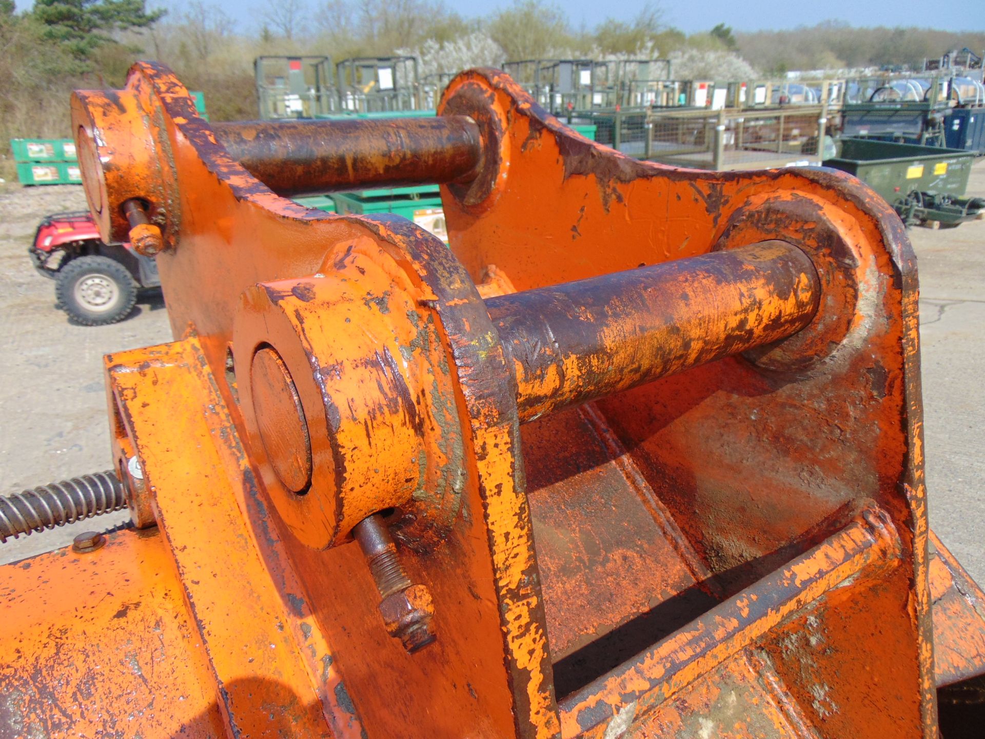 Excavator Waste Crusher Bucket Concrete / Demolition - Image 8 of 10