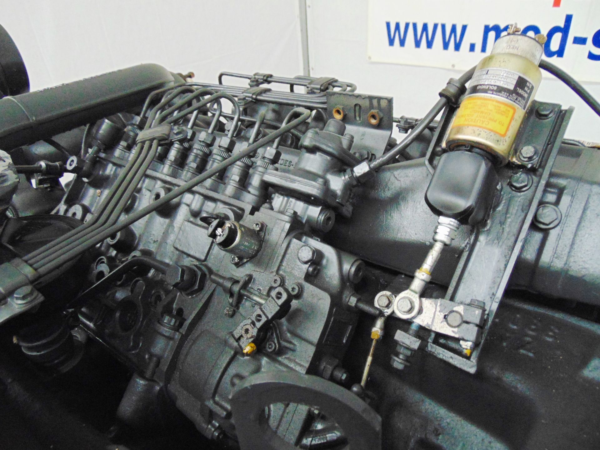 Brand New & Unused Mercedes-Benz OM442LA V8 Twin Turbo Diesel Engine - Image 8 of 16