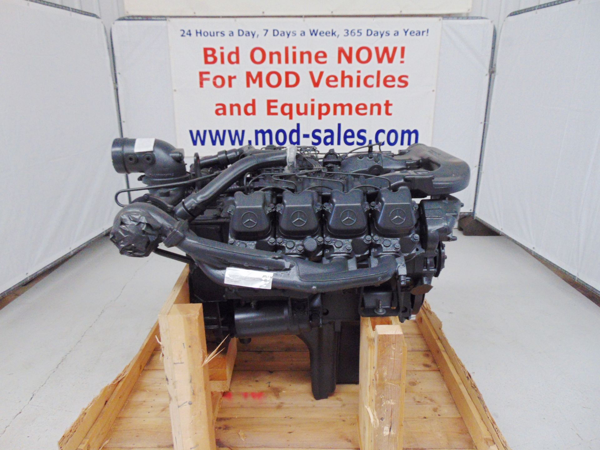 Factory Reconditioned Mercedes-Benz OM402LA V8 Twin Turbo Diesel Engine