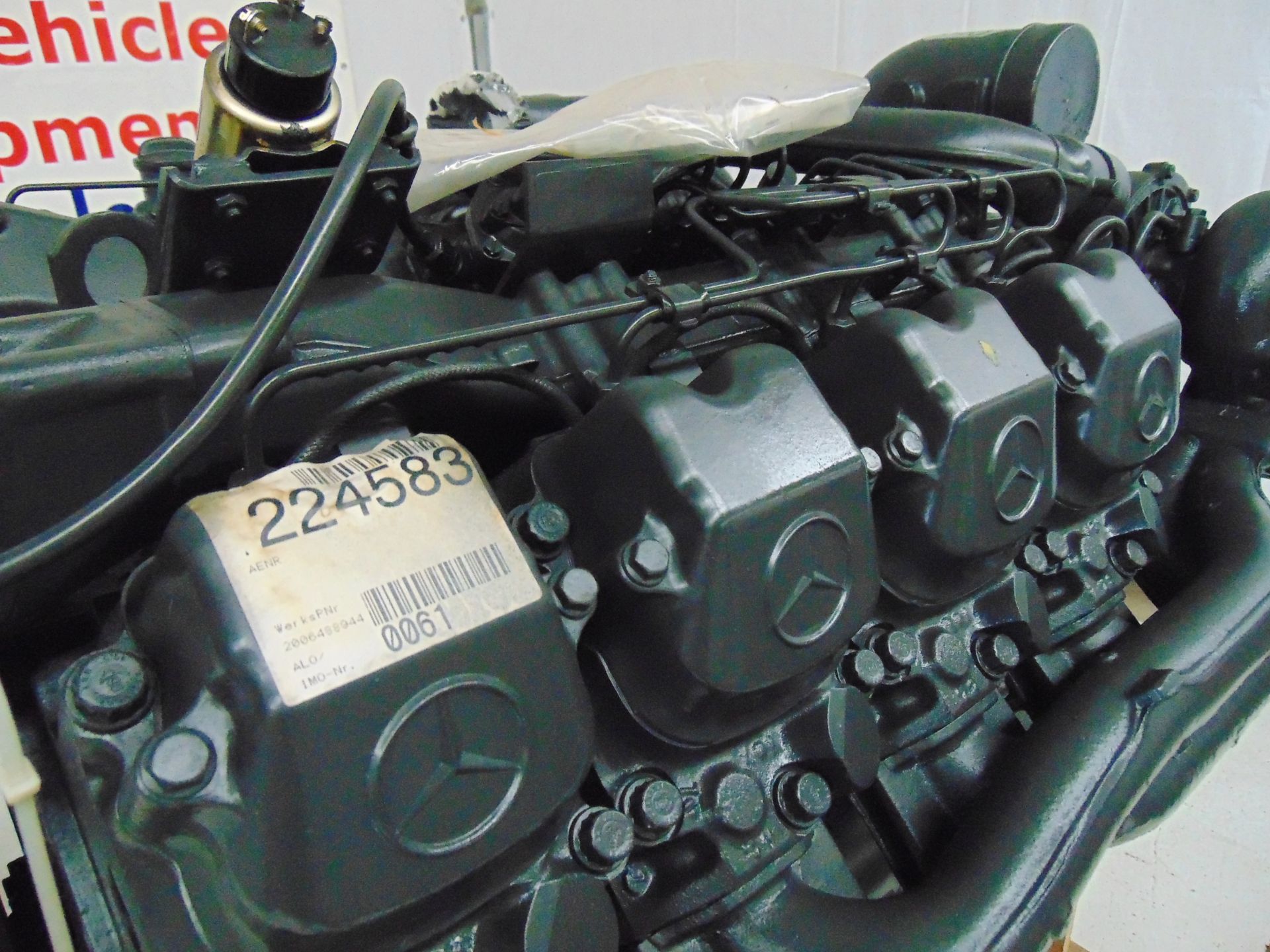 Brand New & Unused Mercedes-Benz OM442LA V8 Twin Turbo Diesel Engine - Image 2 of 16