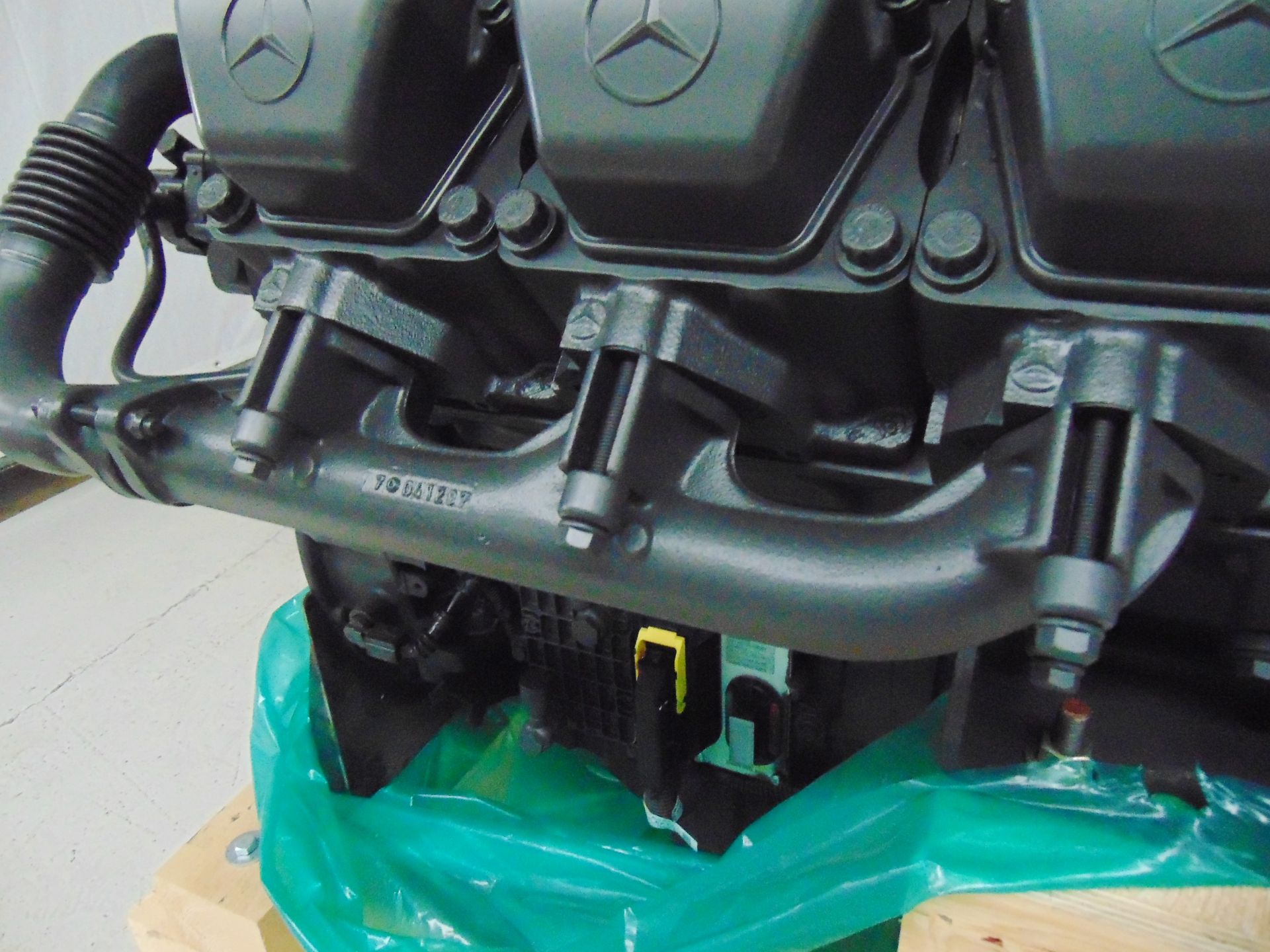 Brand New & Unused Mercedes-Benz OM501LA V6 Turbo Diesel Engine - Image 10 of 16