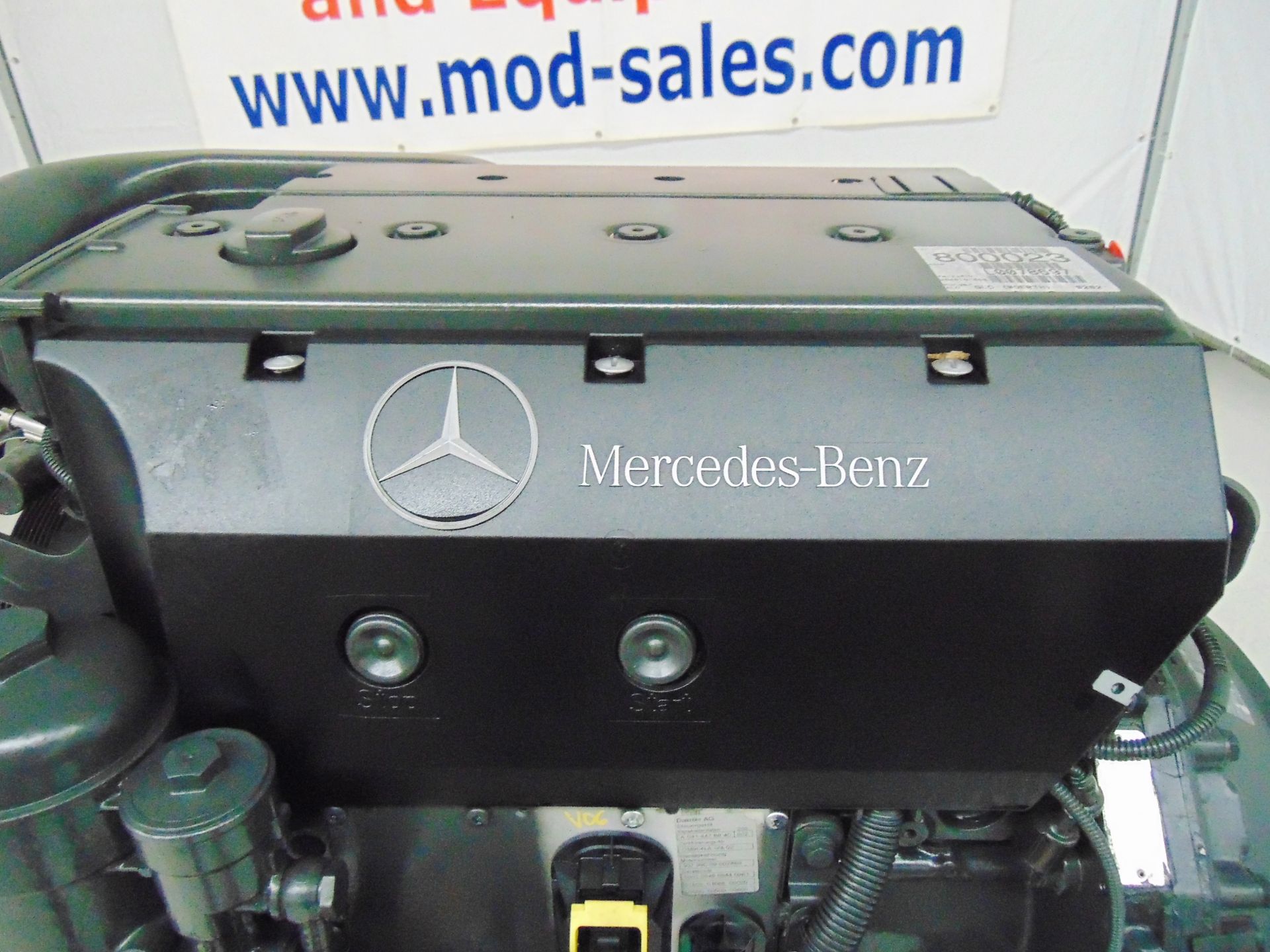 Brand New & Unused Mercedes-Benz OM904LA Turbo Diesel Engine - Image 2 of 15