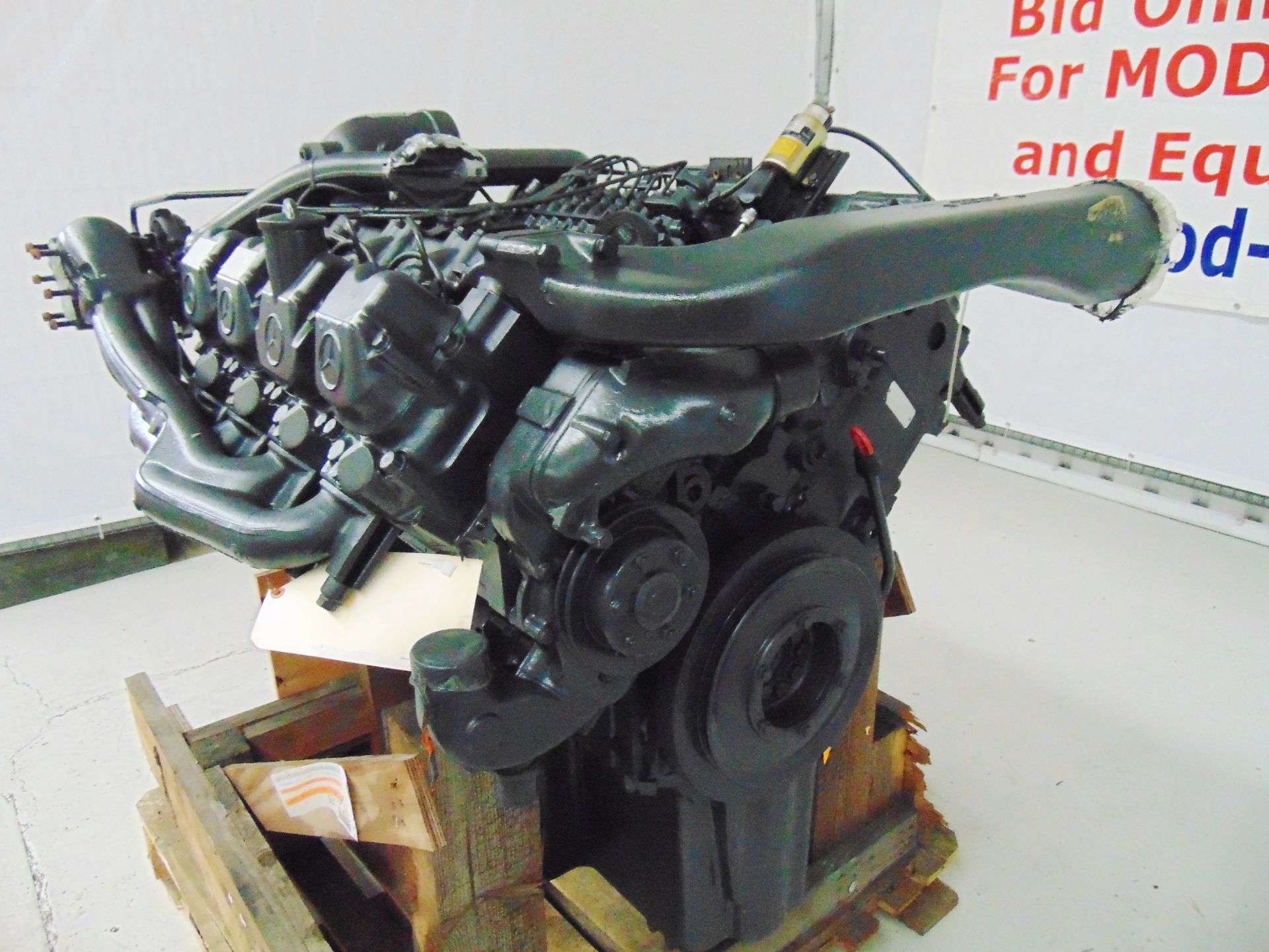 Brand New & Unused Mercedes-Benz OM442LA V8 Twin Turbo Diesel Engine - Image 12 of 16