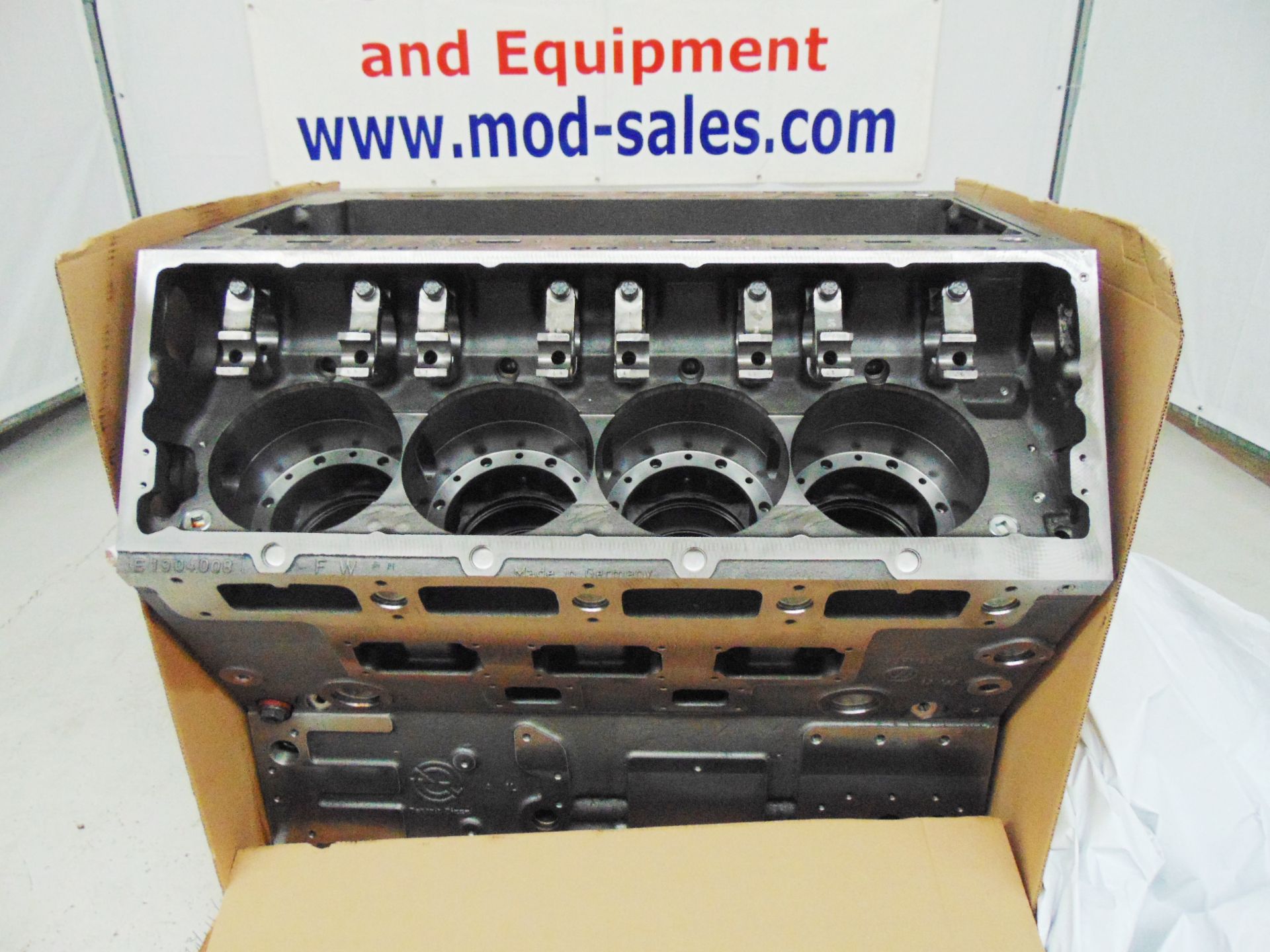 Brand New & Unused Detroit Diesel V8 20V149 New Bare Engine Block