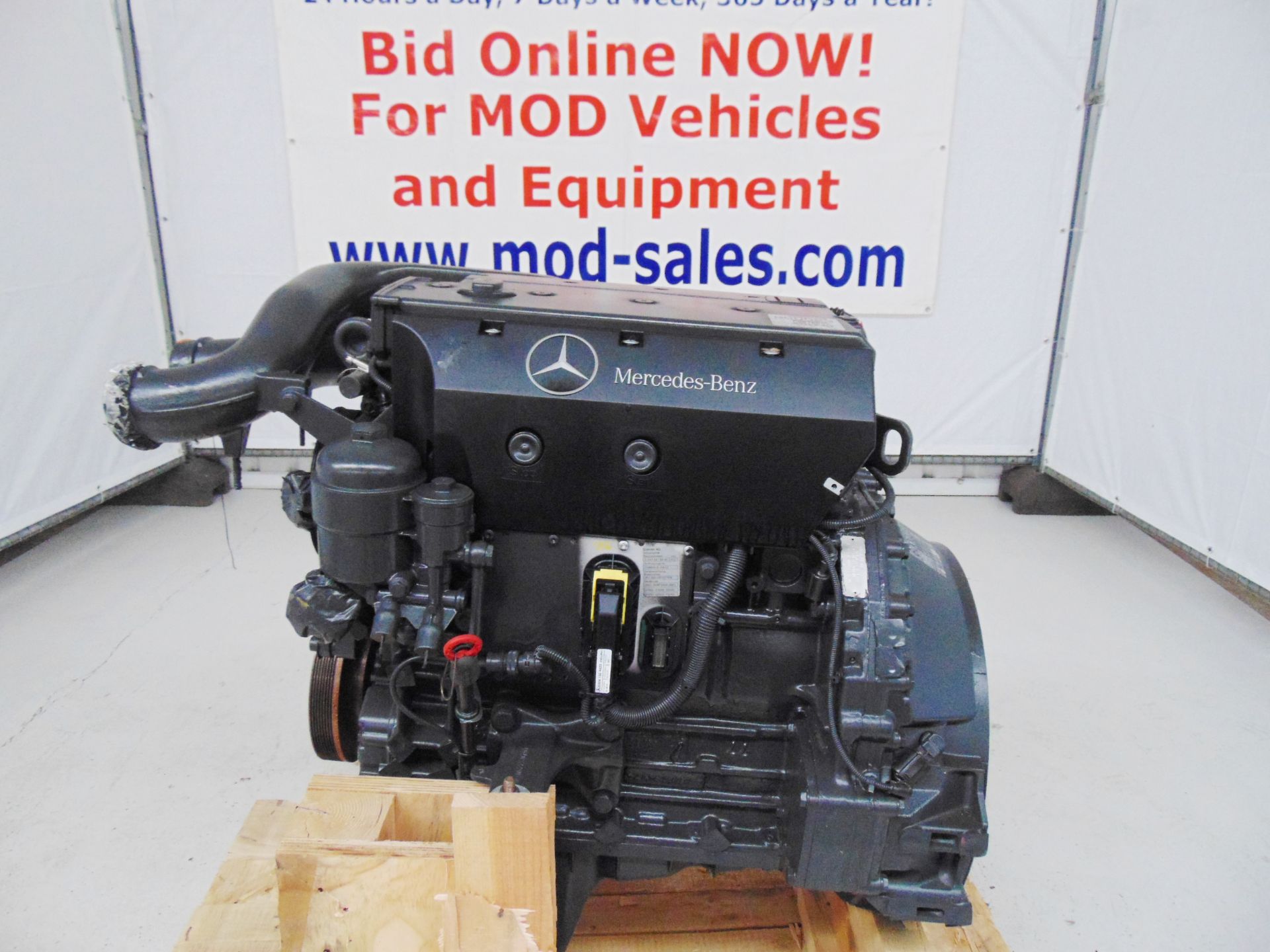 Brand New & Unused Mercedes-Benz OM904LA Turbo Diesel Engine