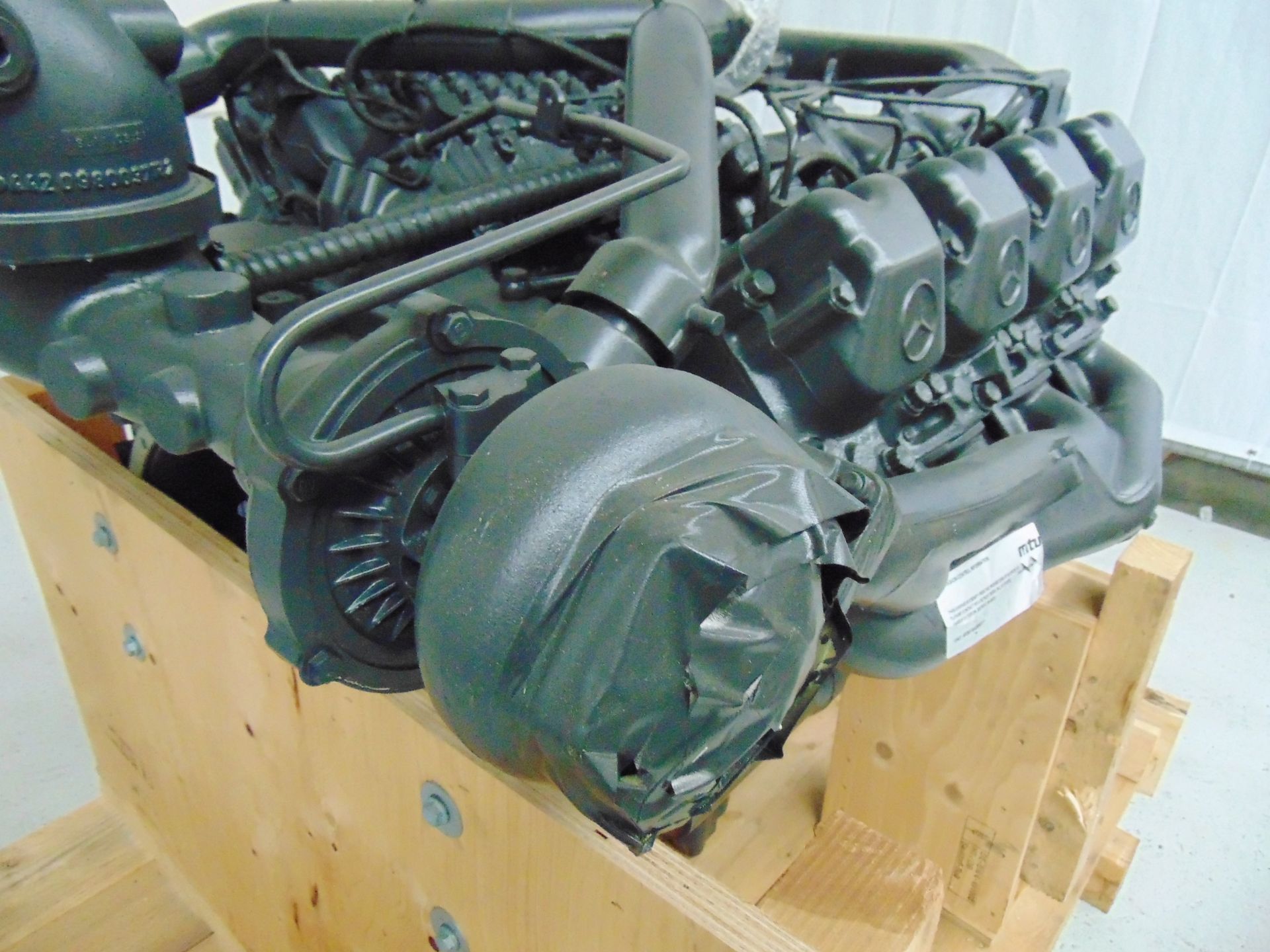 Factory Reconditioned Mercedes-Benz OM402LA V8 Twin Turbo Diesel Engine - Image 5 of 16