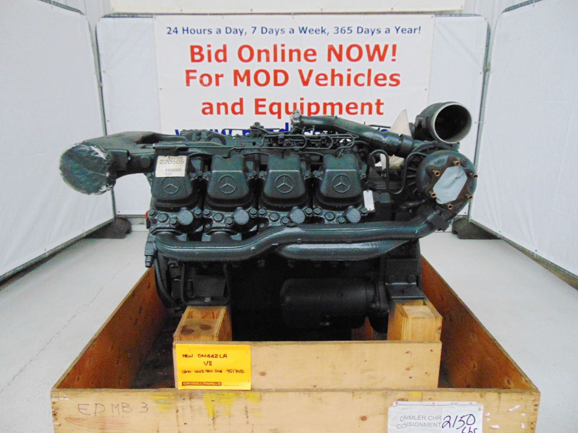 Brand New & Unused Mercedes-Benz OM442LA V8 Twin Turbo Diesel Engine