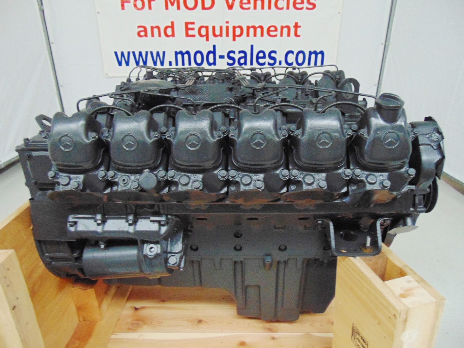 Factory Reconditioned Mercedes-Benz OM424 V12 Turbo Diesel Engine - Image 2 of 34