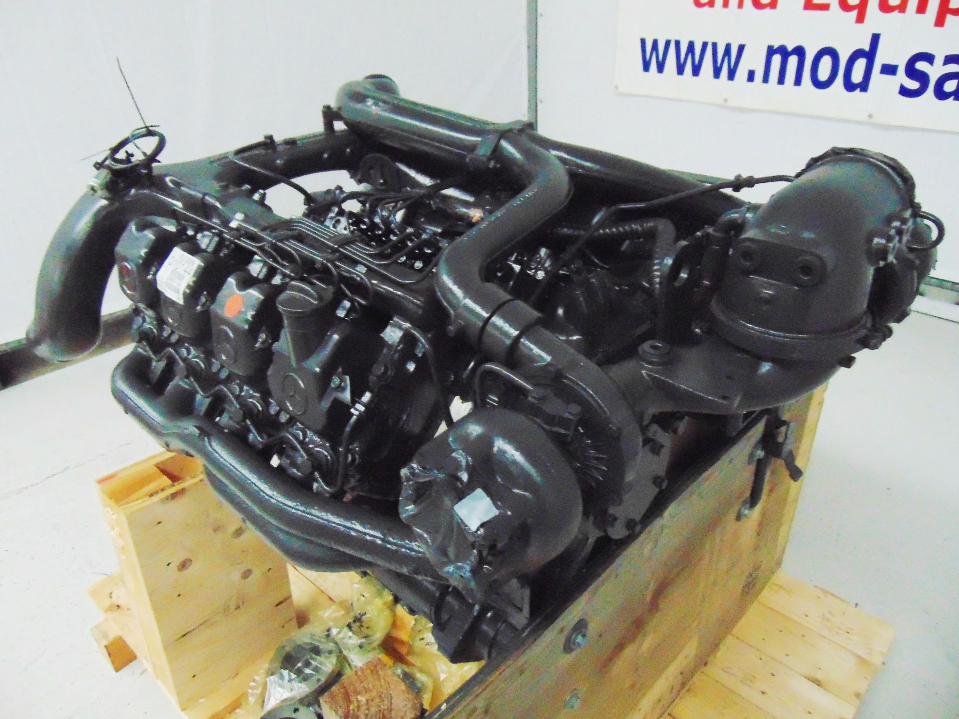 Brand New & Unused Mercedes-Benz OM402LA V8 Twin Turbo Diesel Engine - Image 12 of 13