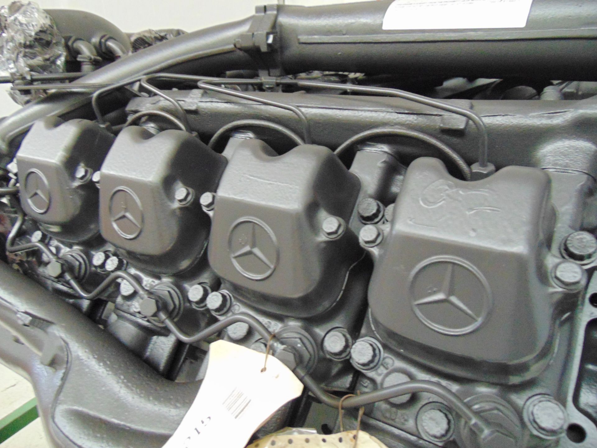 Brand New & Unused Mercedes-Benz OM402LA V8 Twin Turbo Diesel Engine - Image 3 of 17