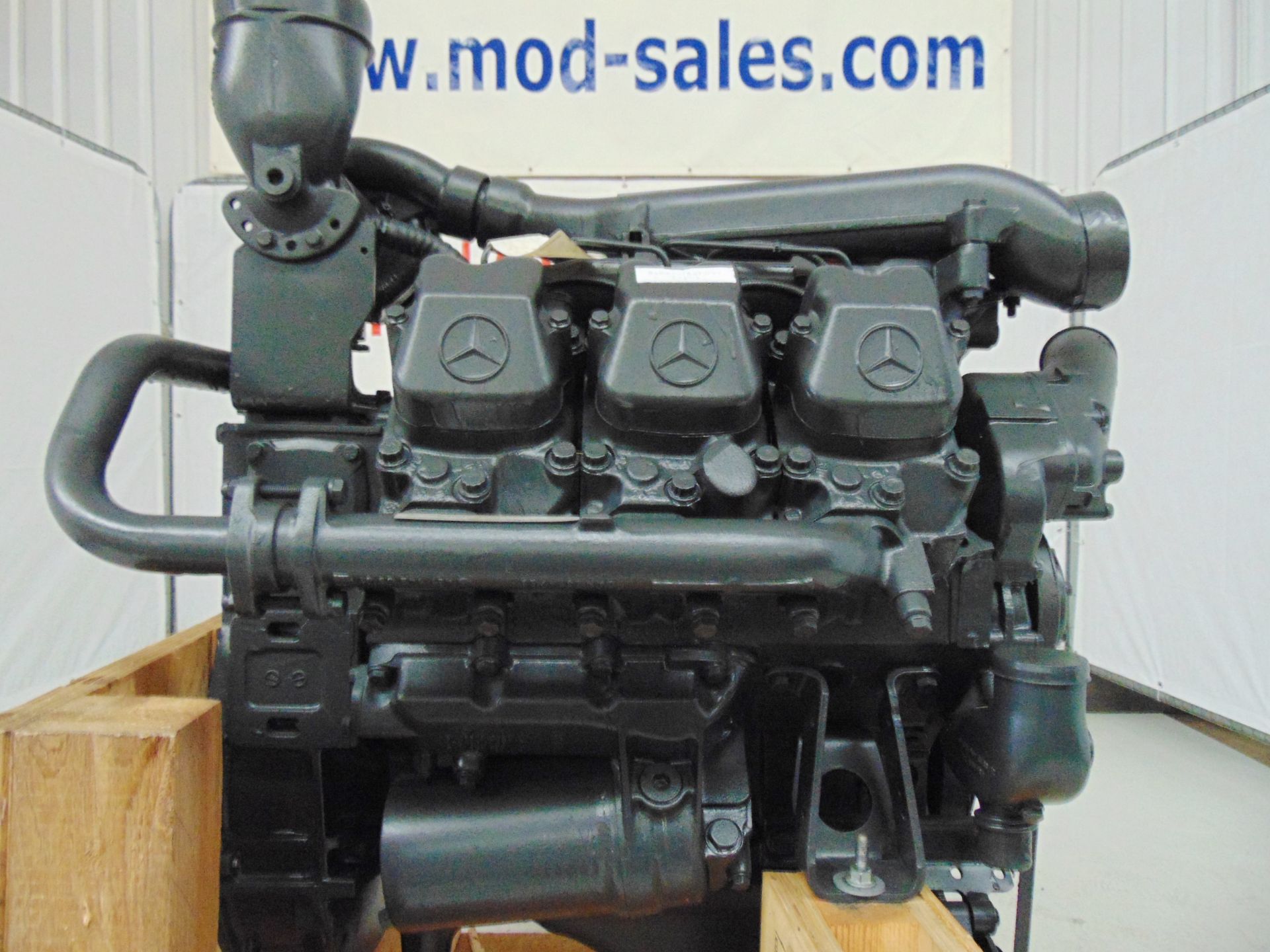 Factory Reconditioned Mercedes-Benz OM441 V6 Turbo Diesel Engine - Image 4 of 17