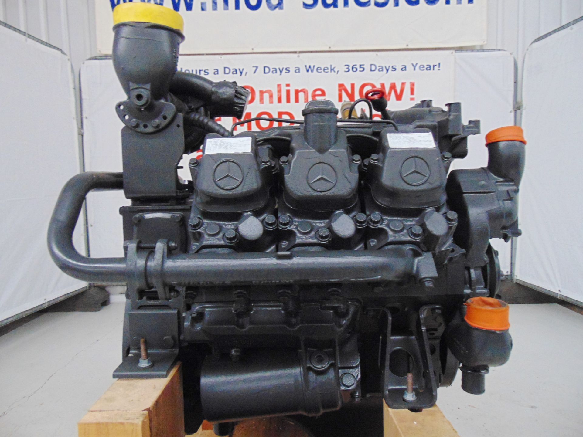 Brand New & Unused Mercedes-Benz OM441LA V6 Turbo Diesel Engine - Image 5 of 18