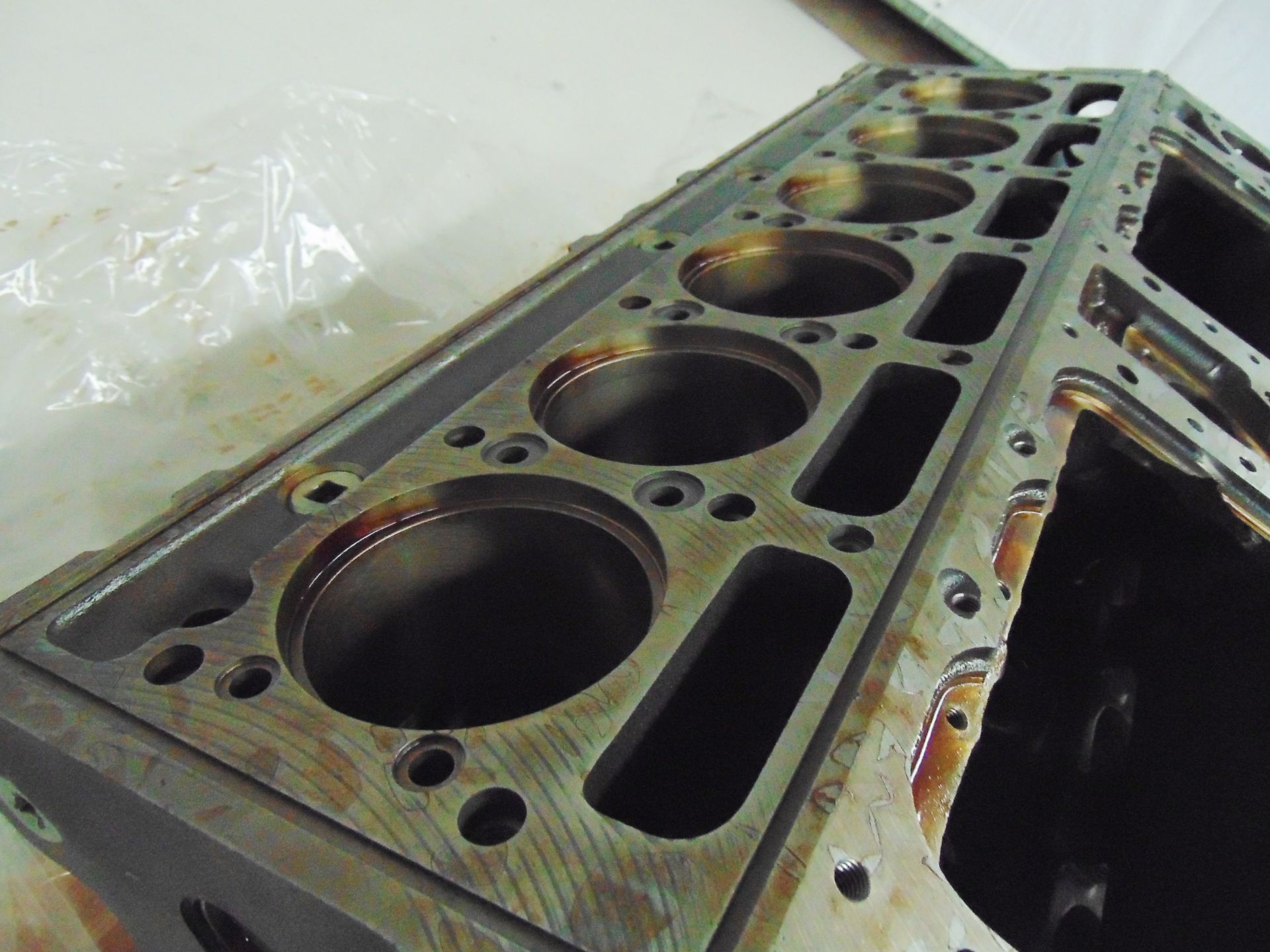 rand New & Unused Detroit Diesel V12 New Bare Engine Block - Image 9 of 11