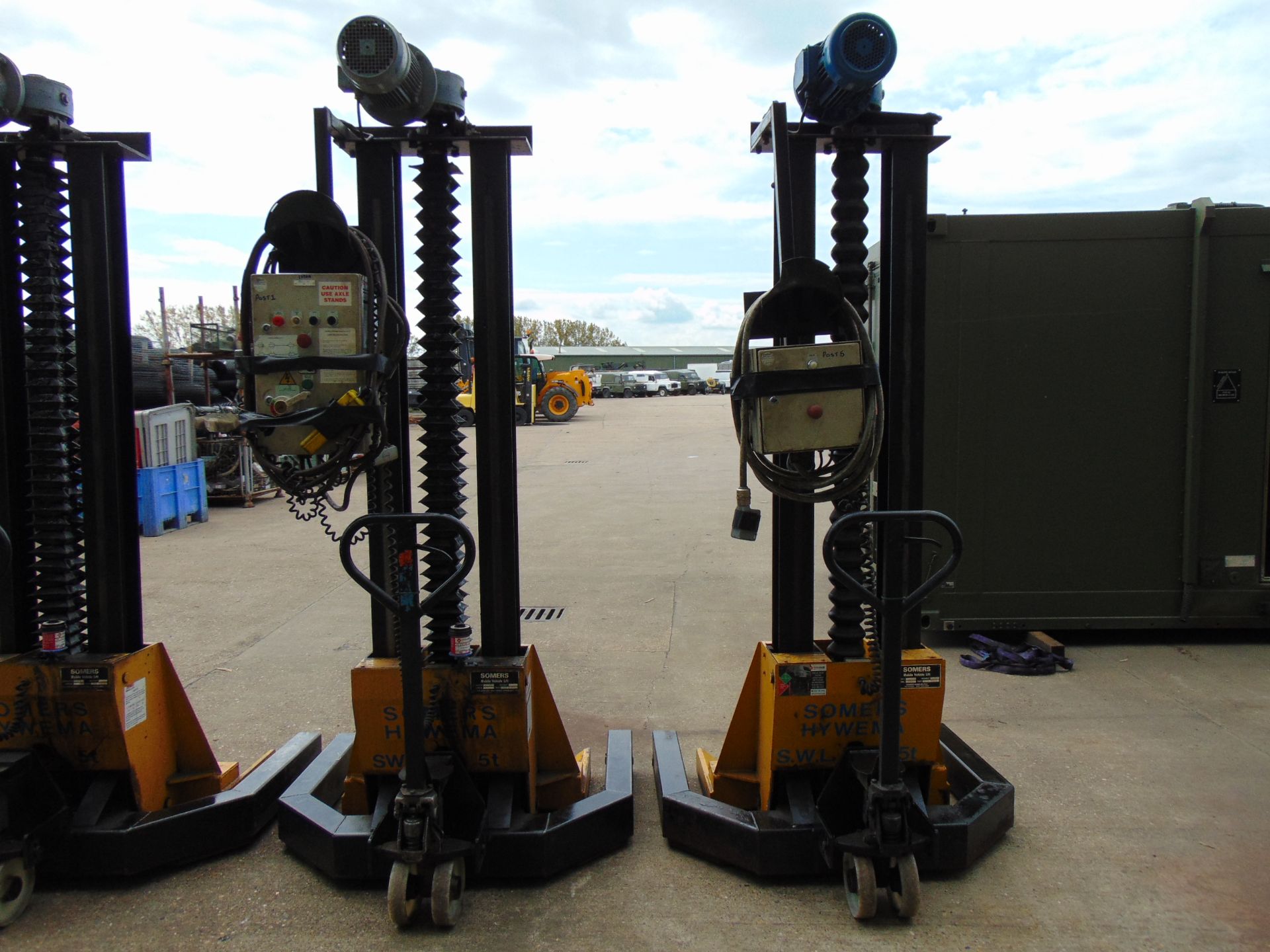 Set of 6 Somers 5T Mobile Column Vehicle Lifts (5T Per Column) - Image 17 of 19