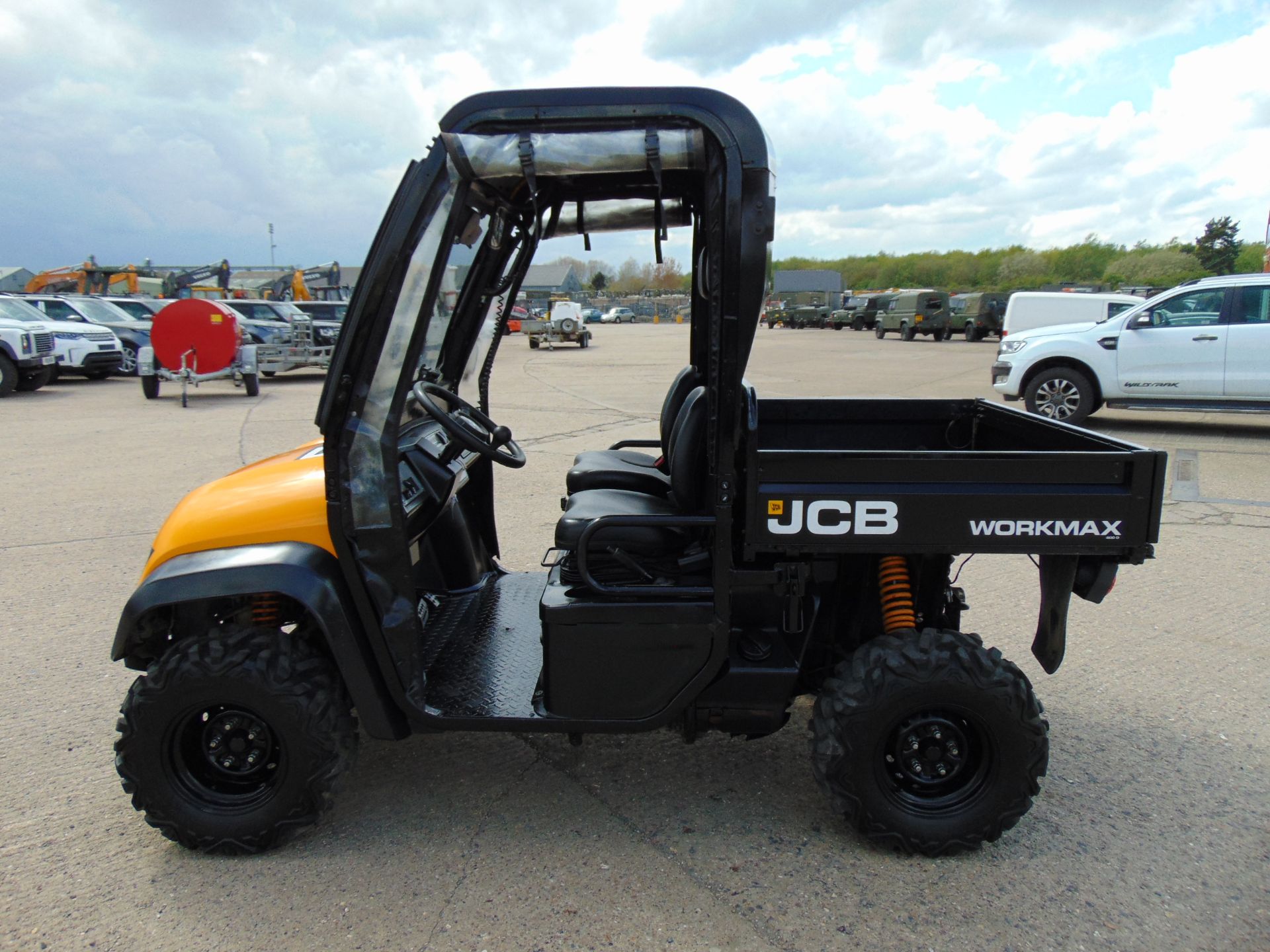 JCB Workmax 800D 4WD Diesel Utility Vehicle UTV ONLY 58 Hours!! - Image 4 of 21