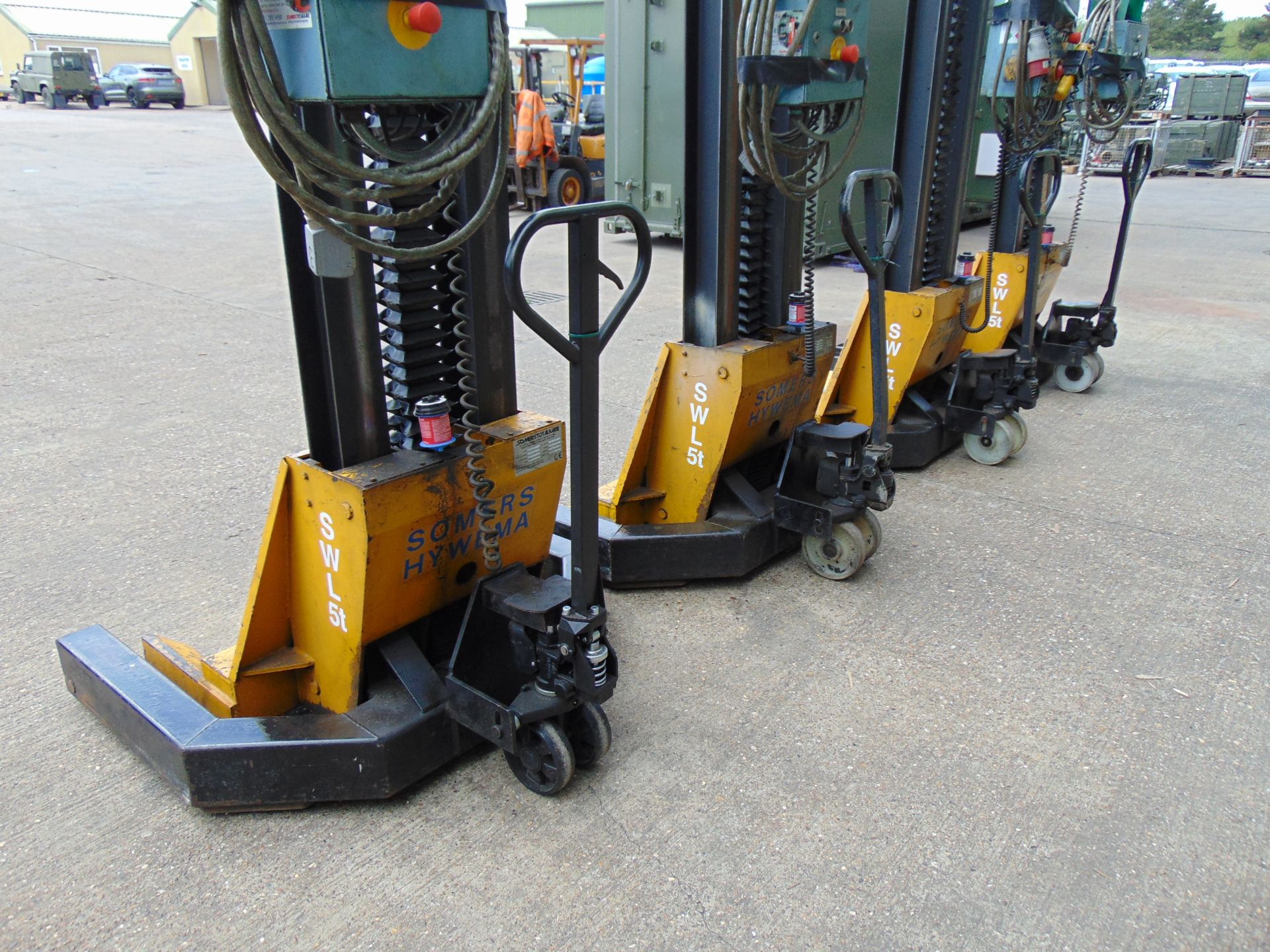 Set of 4 Somers 5T Mobile Column Vehicle Lifts (5T Per Column) - Image 11 of 16