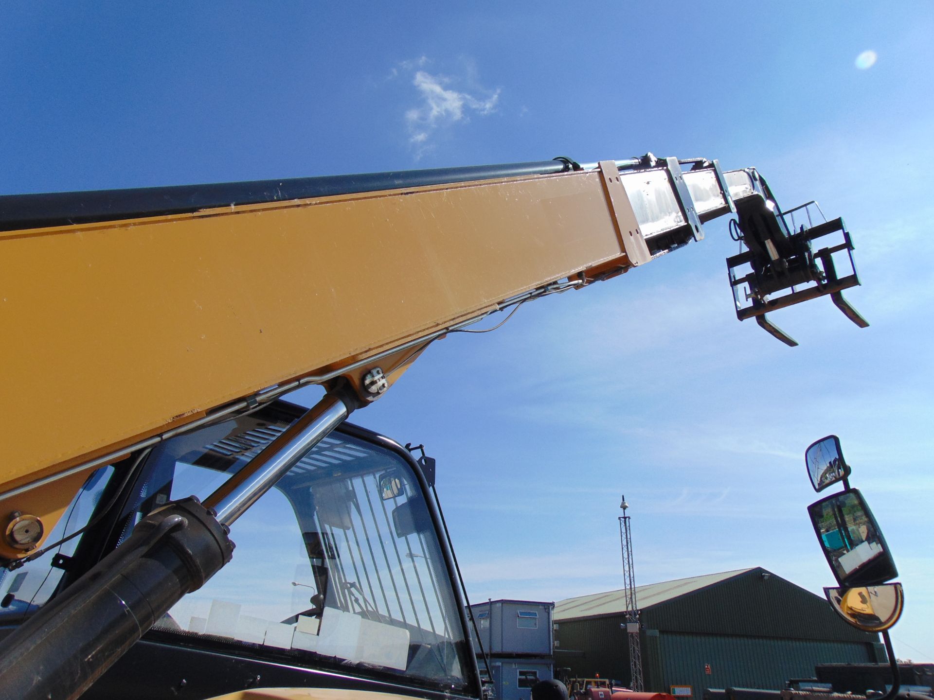 2014 Caterpillar TH417GC 4.0 ton Telehandler - Image 16 of 30