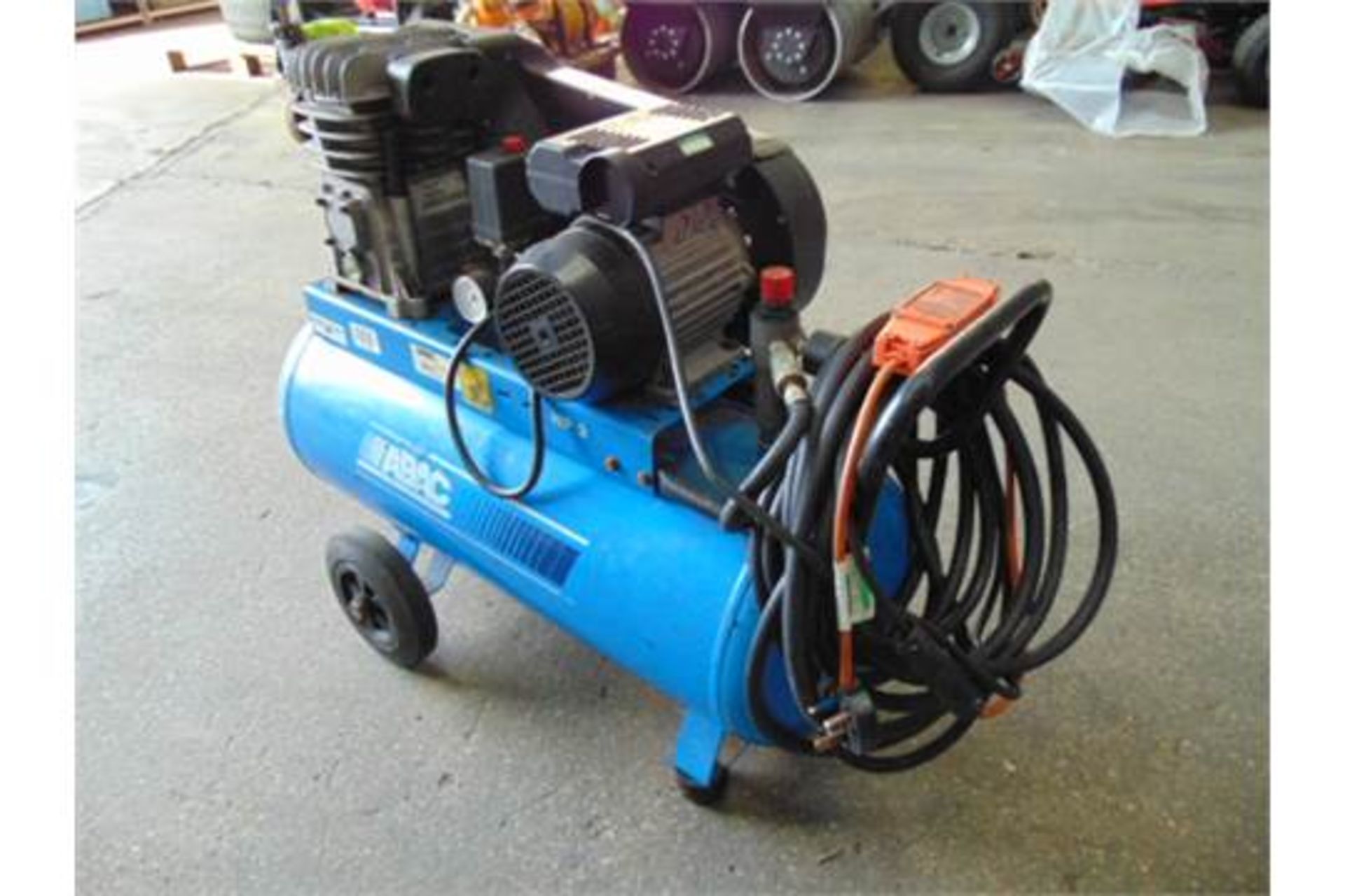 ABAC B 2800B-60 cm 3 V240 Kompex Mobile Air Compressor - Image 4 of 10