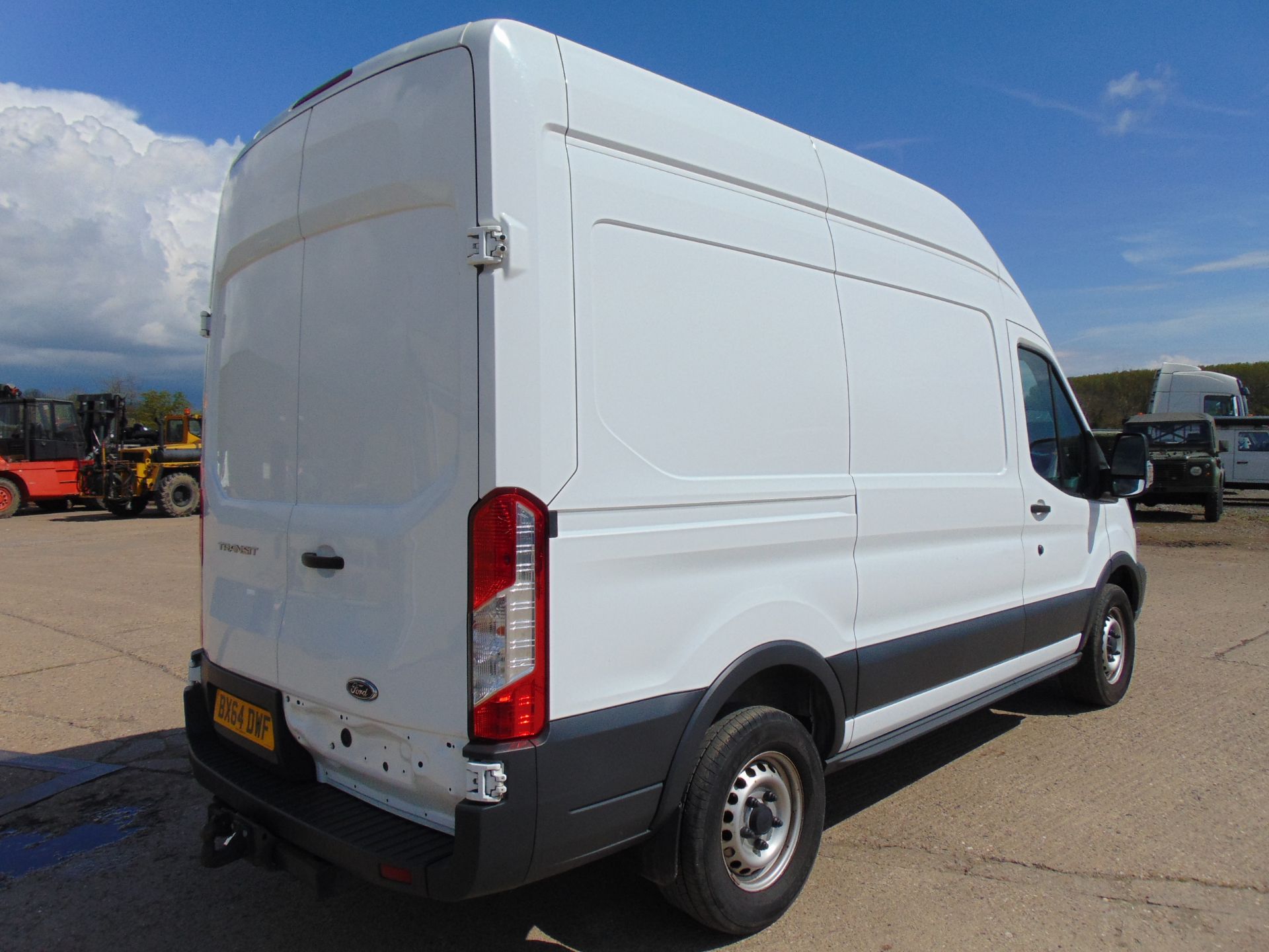 2014 Ford Transit 330 Panel Van ONLY 20,977 Miles!! - Image 6 of 17