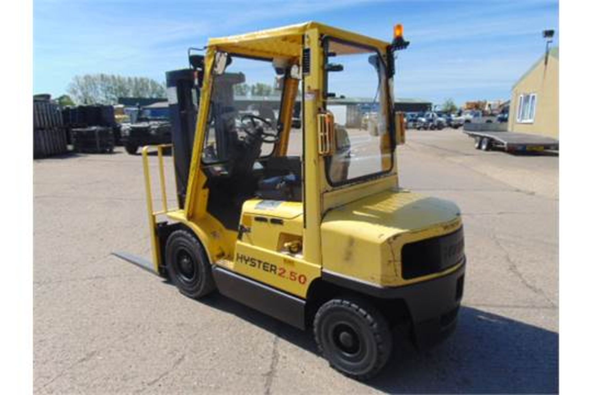 Hyster 2.50 Diesel Forklift ONLY 763.4 hours!! - Image 8 of 28