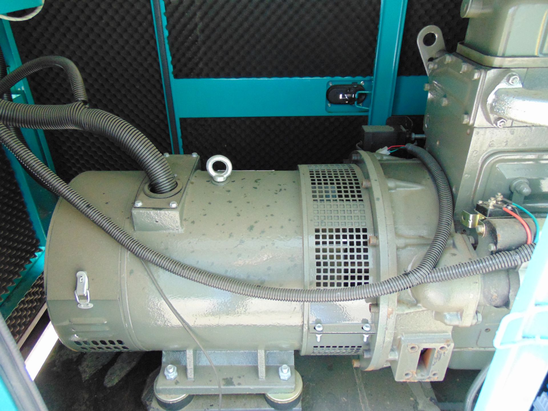 UNISSUED WITH TEST HOURS ONLY 100 KVA 3 Phase Diesel Generator Set - Image 15 of 20