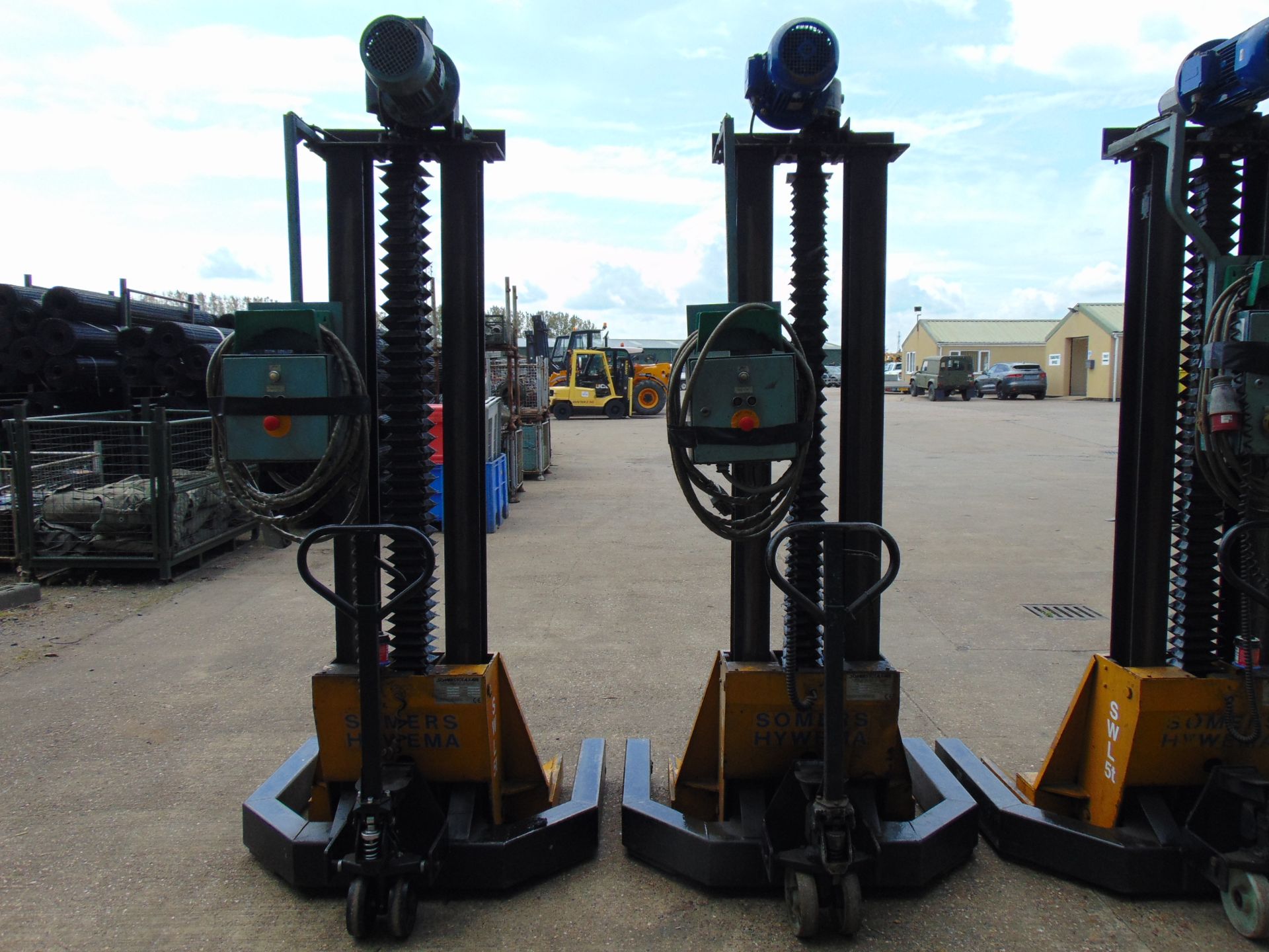 Set of 4 Somers 5T Mobile Column Vehicle Lifts (5T Per Column) - Image 9 of 16