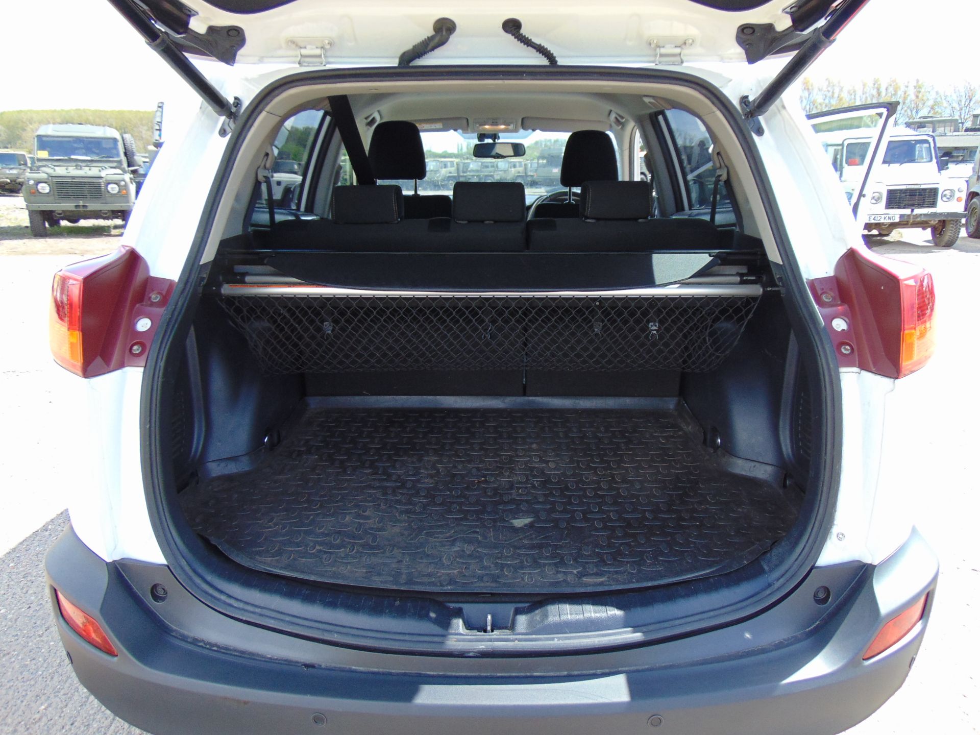 2015 Toyota RAV4 2.0 D-4D Icon AWD - Image 20 of 24