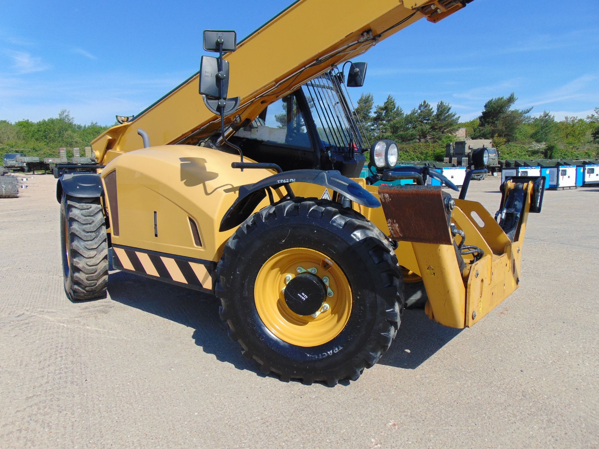 2014 Caterpillar TH417GC 4.0 ton Telehandler - Image 20 of 30