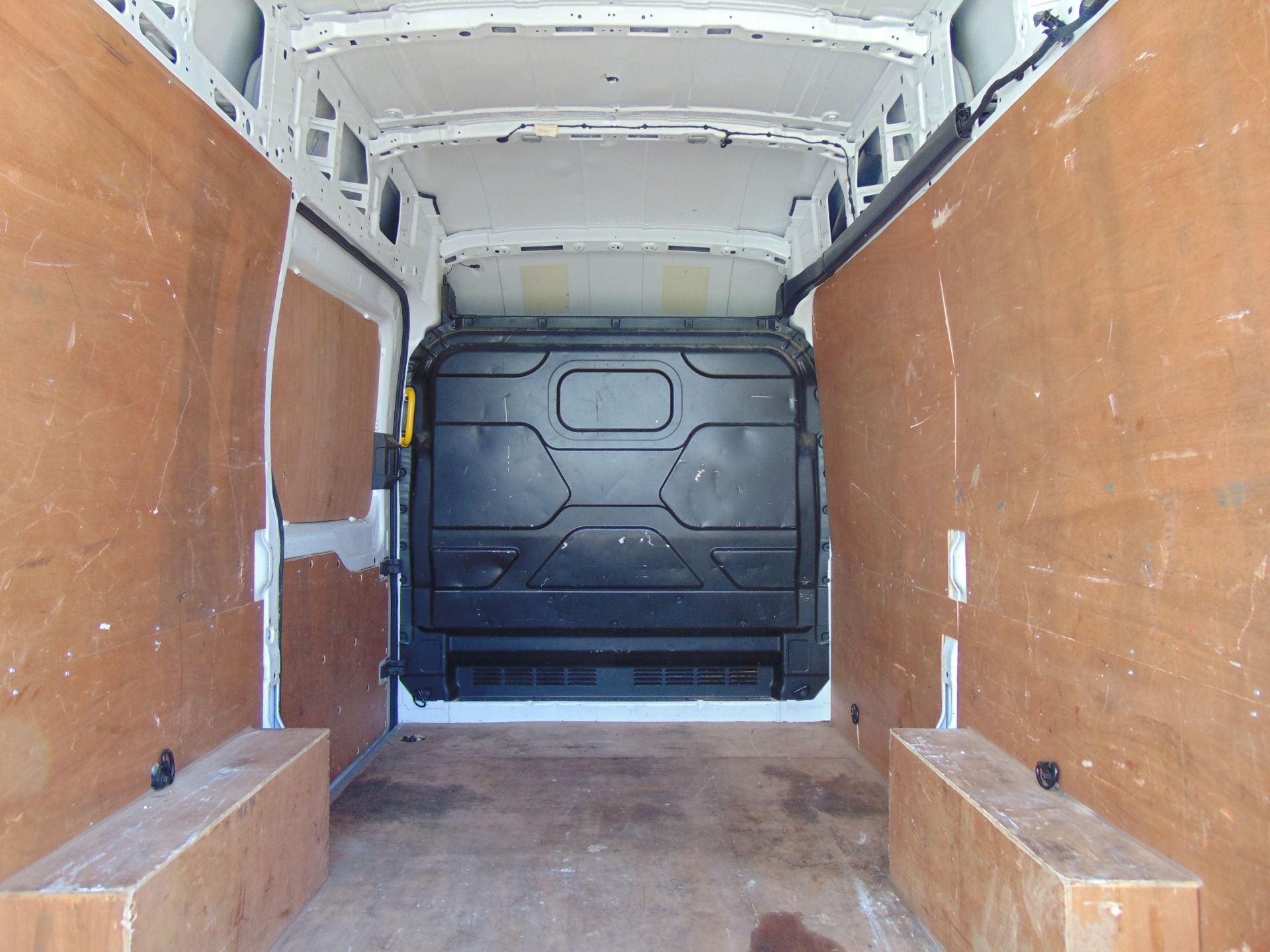 2014 Ford Transit 330 Panel Van - Image 11 of 17