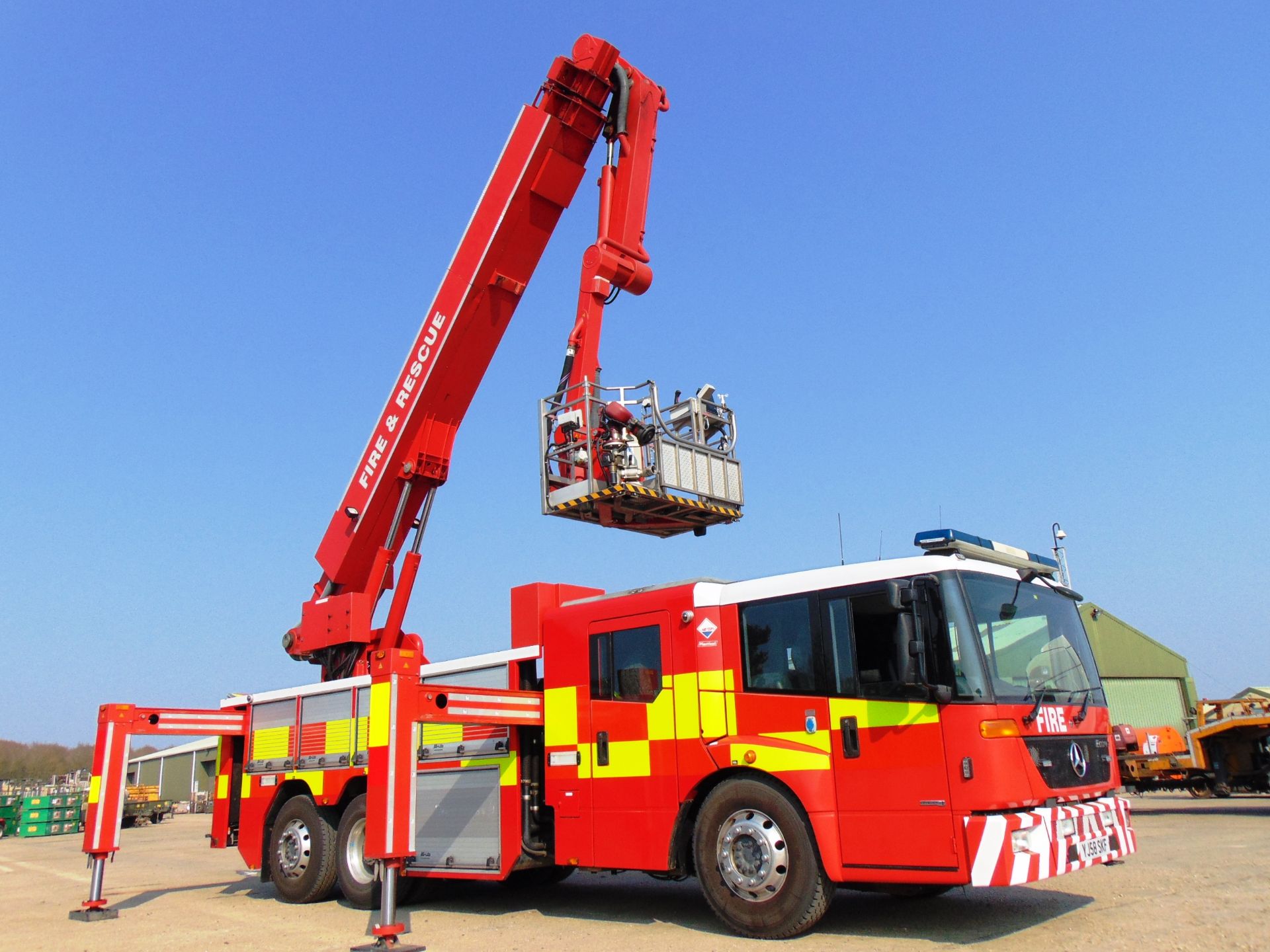 2008 Mercedes Econic 2633 CARP (Combined Aerial Rescue Pump) 6x2 Aerial Work Platform - Image 2 of 56