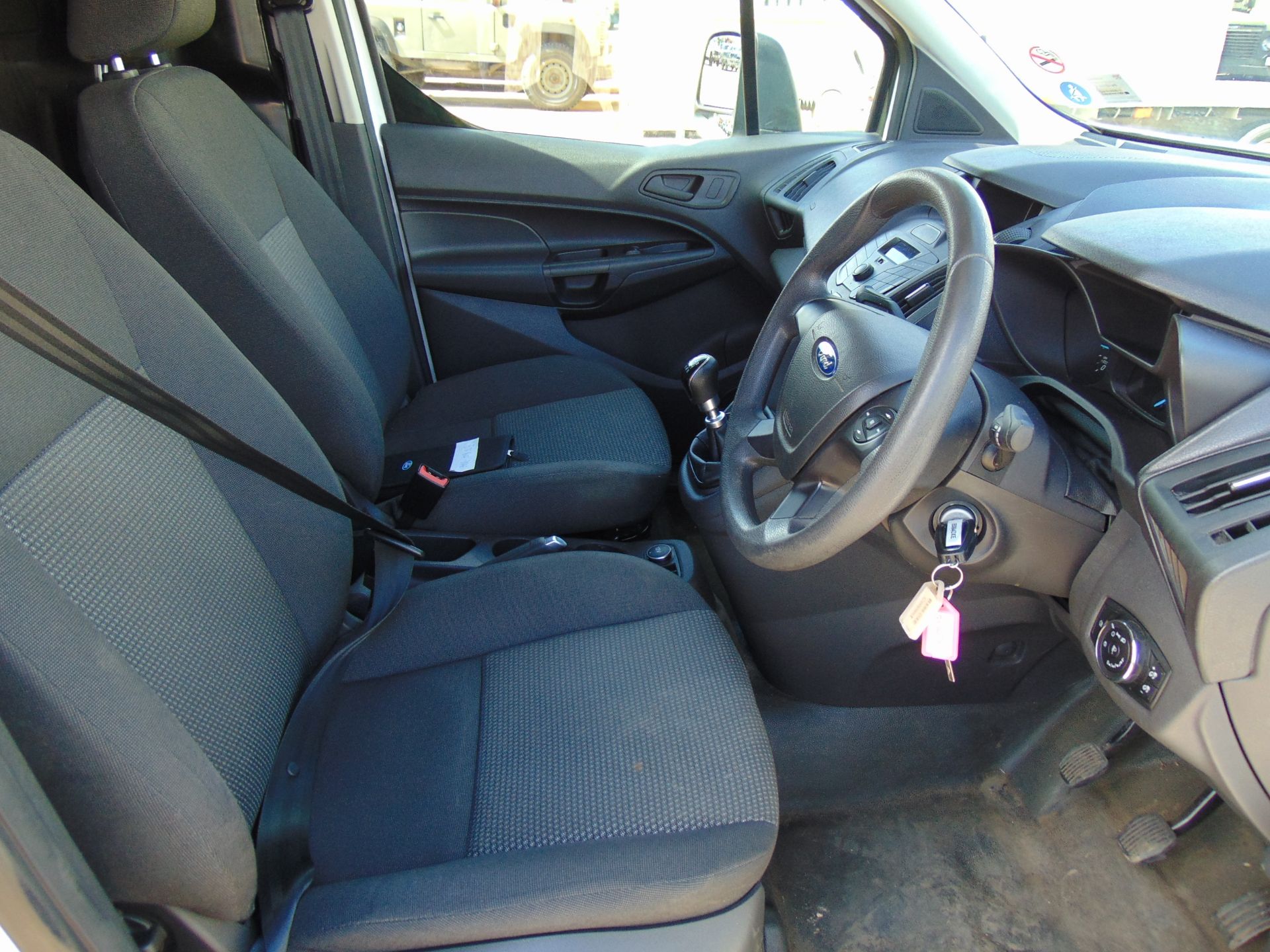 2014 Ford Transit Connect 240 1.6TDCi Panel Van - Image 17 of 18