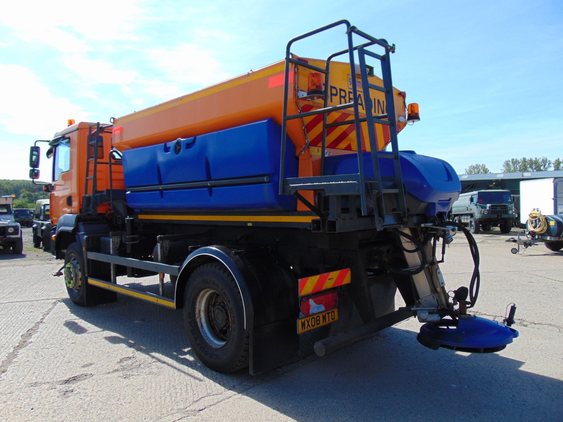 2008 MAN TGM 18.280 18T 4wd Gritter Lorry C/W Schmidt Gritter Body - Image 8 of 26