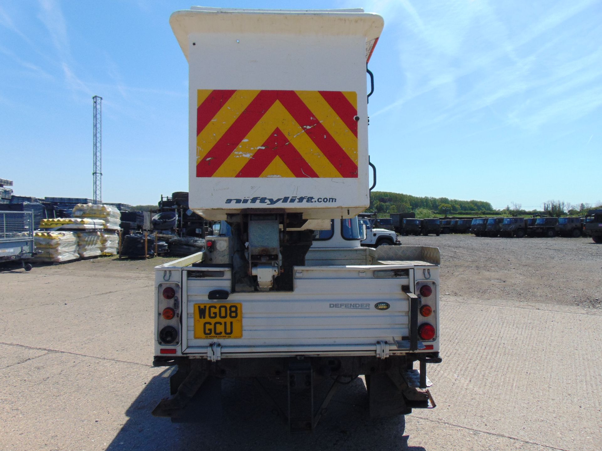 Land Rover Defender 110 High Capacity Cherry Picker - Image 25 of 26