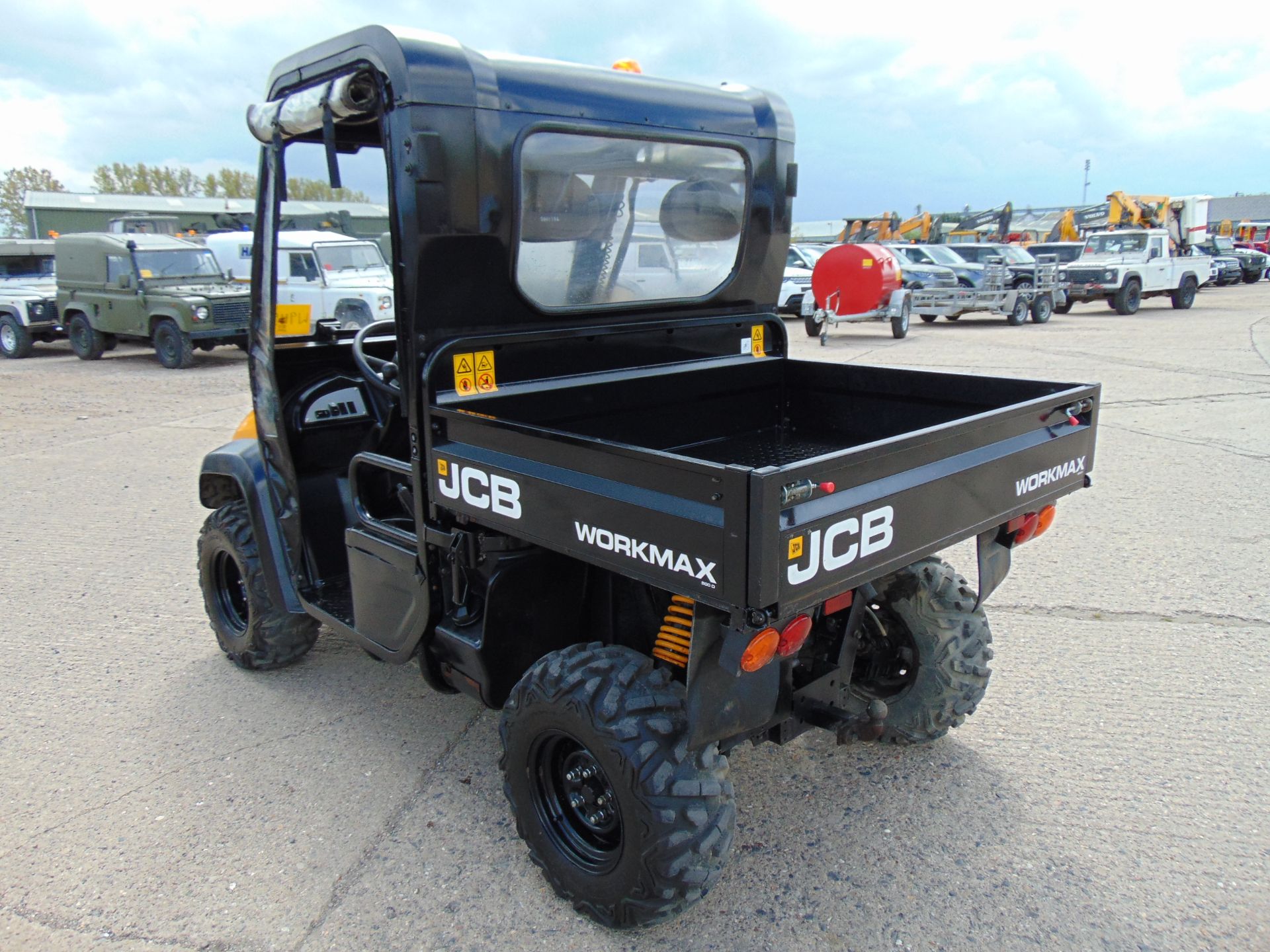 JCB Workmax 800D 4WD Diesel Utility Vehicle UTV ONLY 58 Hours!! - Image 8 of 21