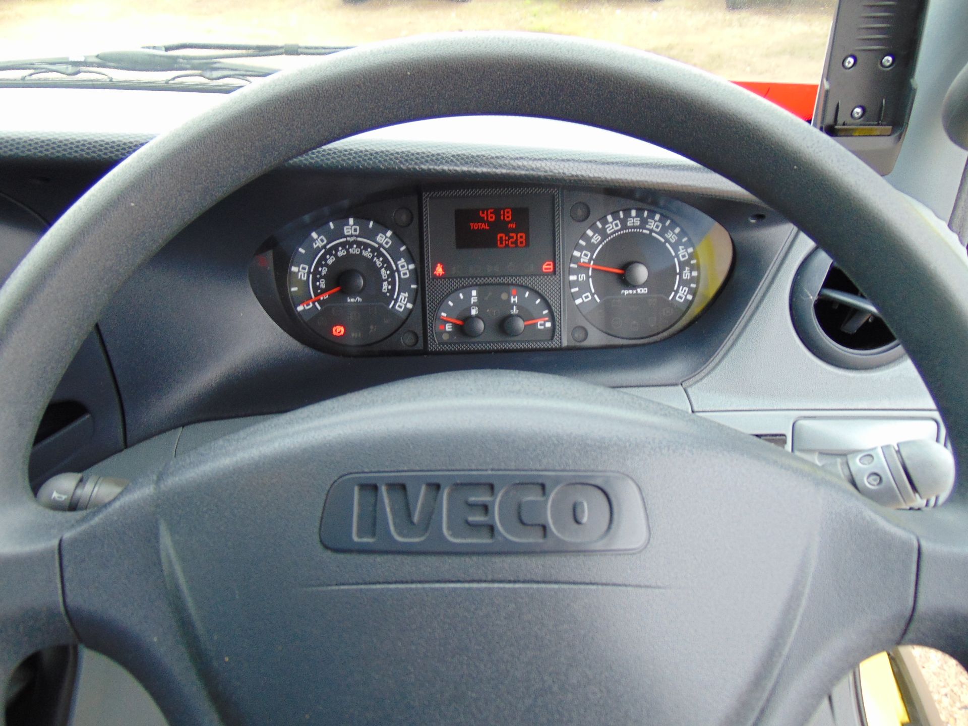 2010 Iveco Daily 65C18 3.0 HPT Long Wheel Base High roof panel van ONLY 4,618 Miles!! - Image 27 of 31