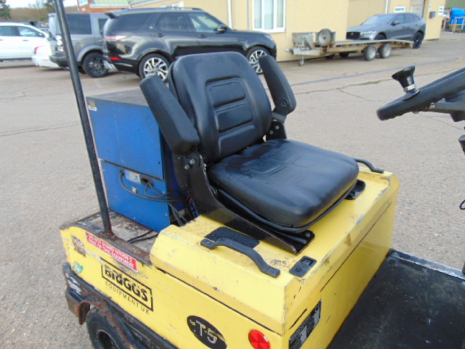 2010 Bradshaw T5 5000Kg Electric Tow Tractor c/w Battery Charger - Image 8 of 13